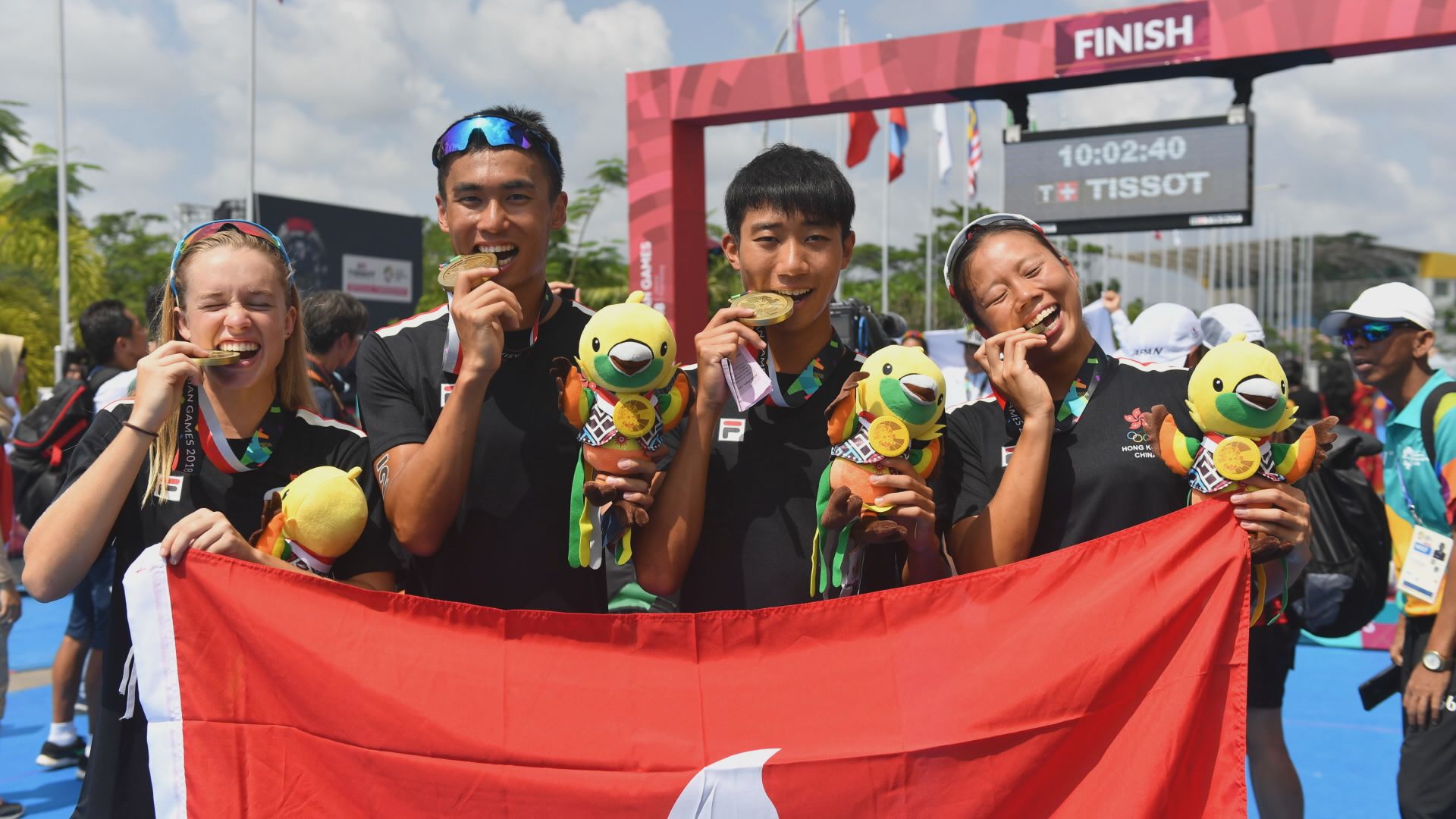 亞運：港隊於三項鐵人混合團體賽奪銅