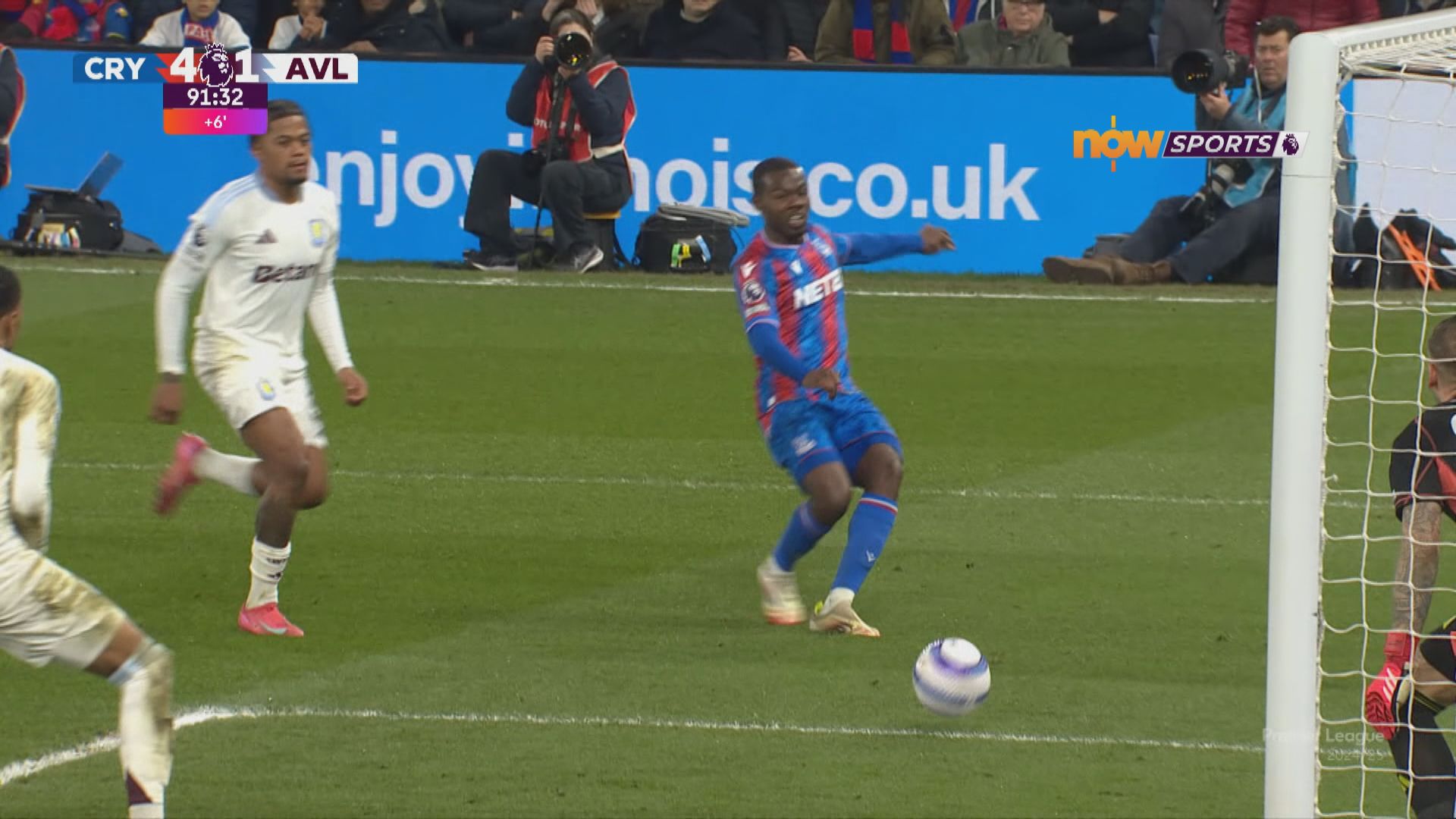 英超　水晶宮 4:1 阿士東維拉