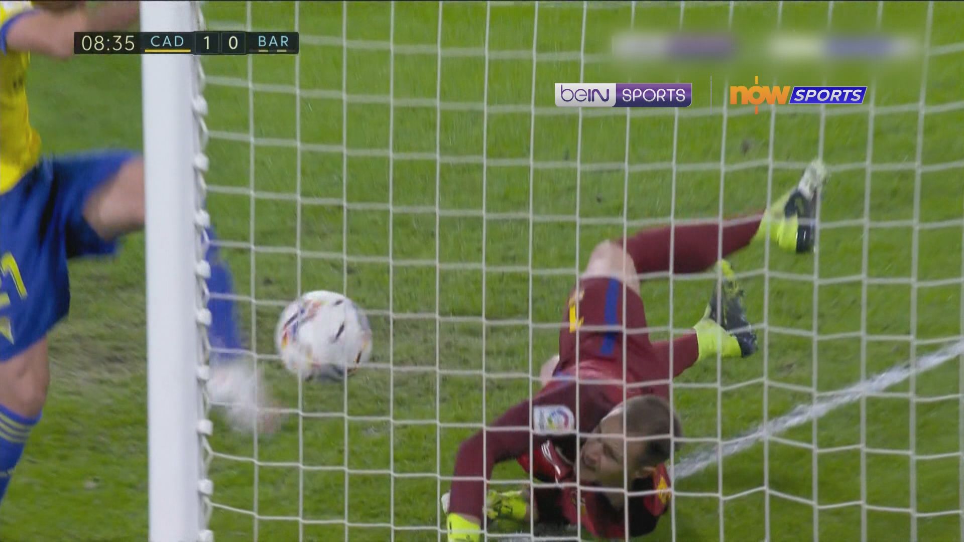 西甲　卡迪斯2:1巴塞羅那