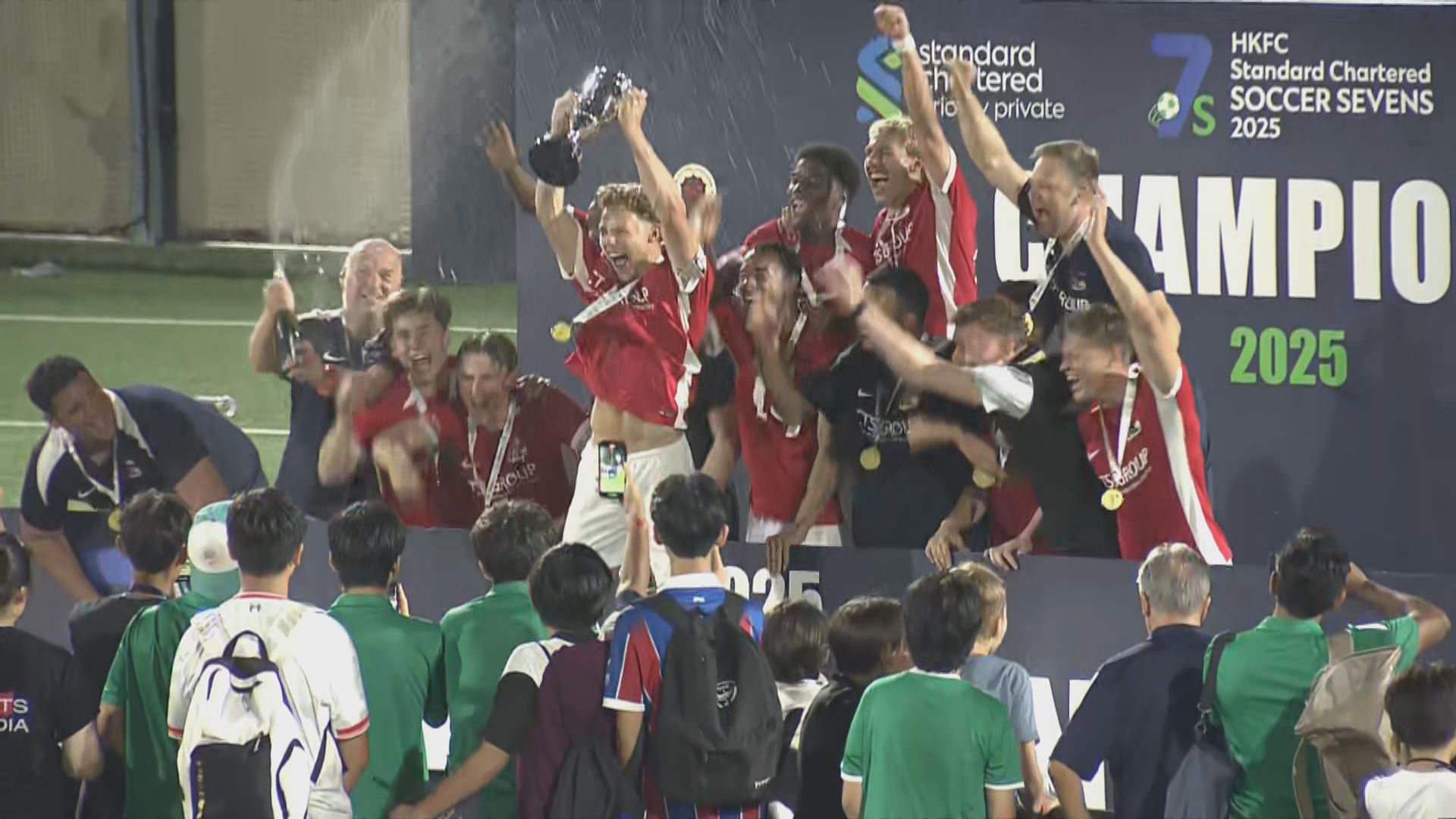 港會7人足球賽　阿爾克馬爾「黃金入球」挫白禮頓稱王