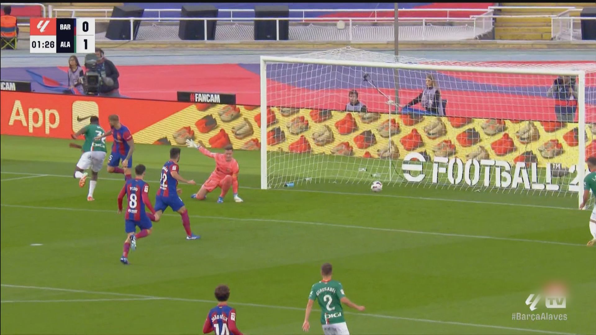 西甲 巴塞羅那 2:1 艾拉維斯