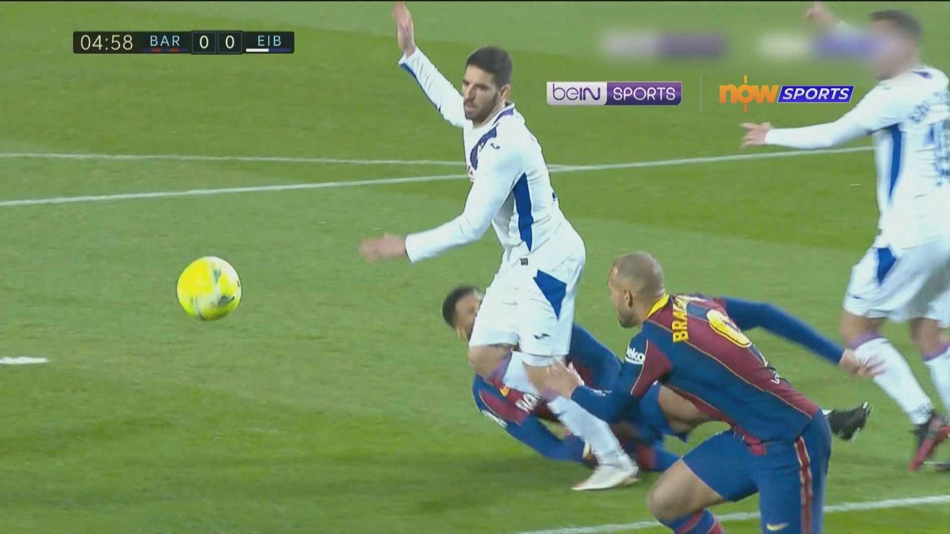 西甲　巴塞羅那1:1艾爾巴