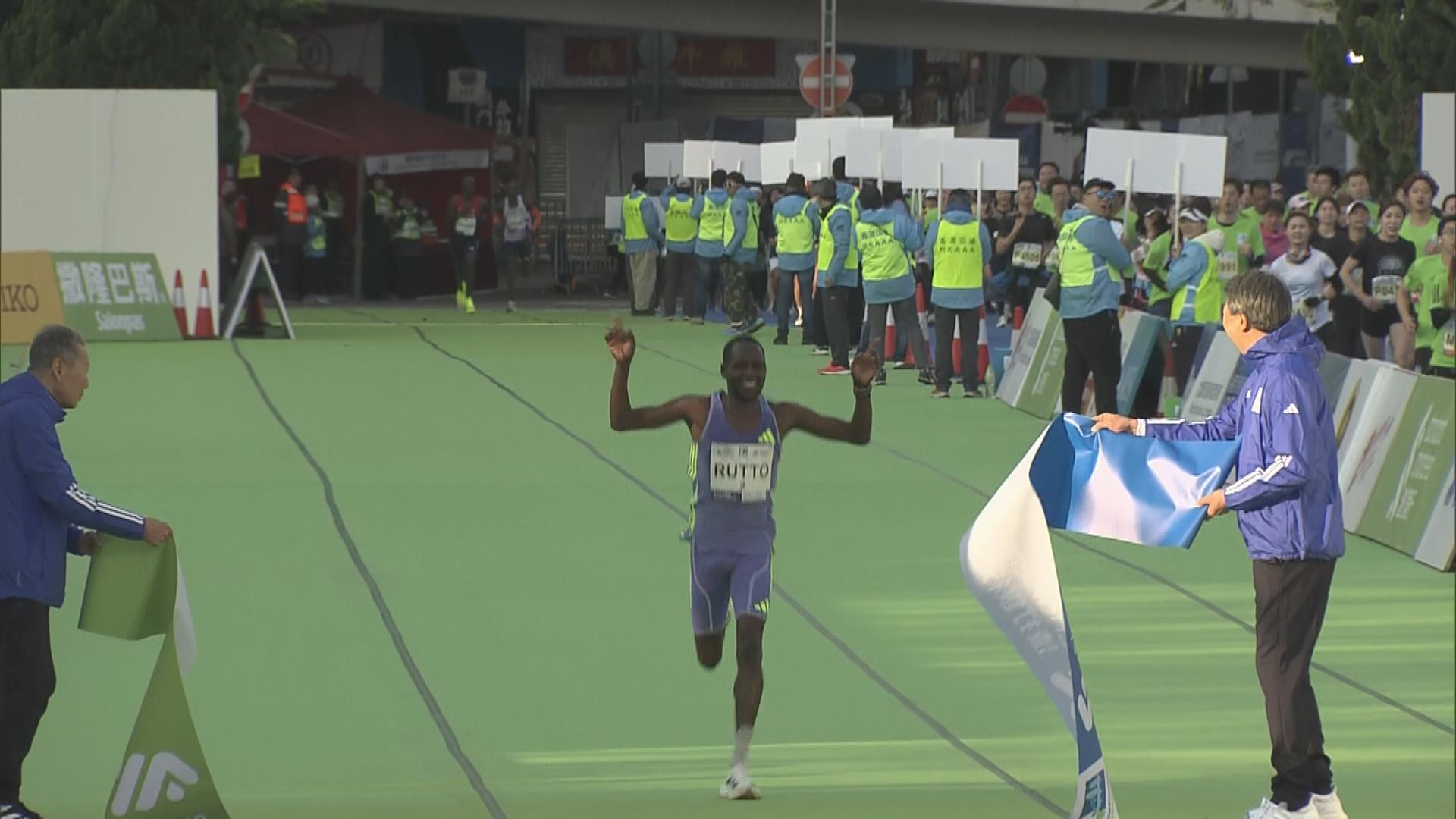 肯尼亞及白俄羅斯跑手分膺全馬男女子組冠軍