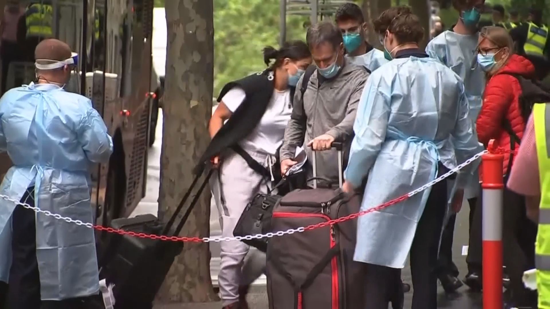 澳網球員入住酒店工作人員現確診案例　熱身賽全停