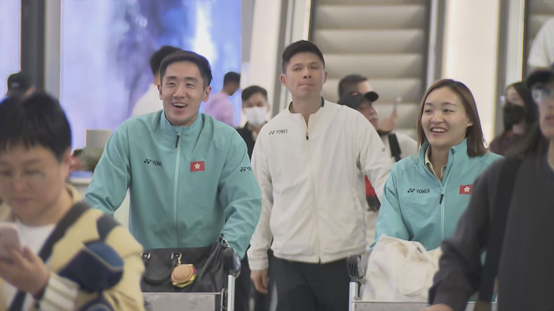 鄧俊文及謝影雪首膺羽毛球混雙亞洲冠軍後凱旋