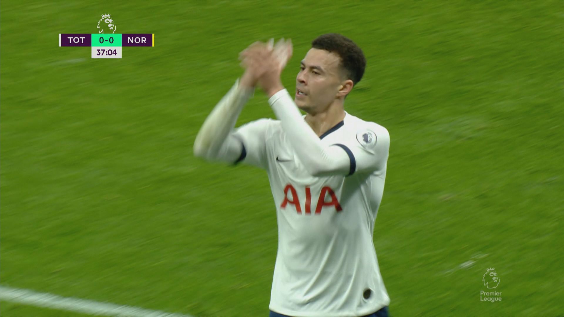 英超　熱刺2：1諾域治