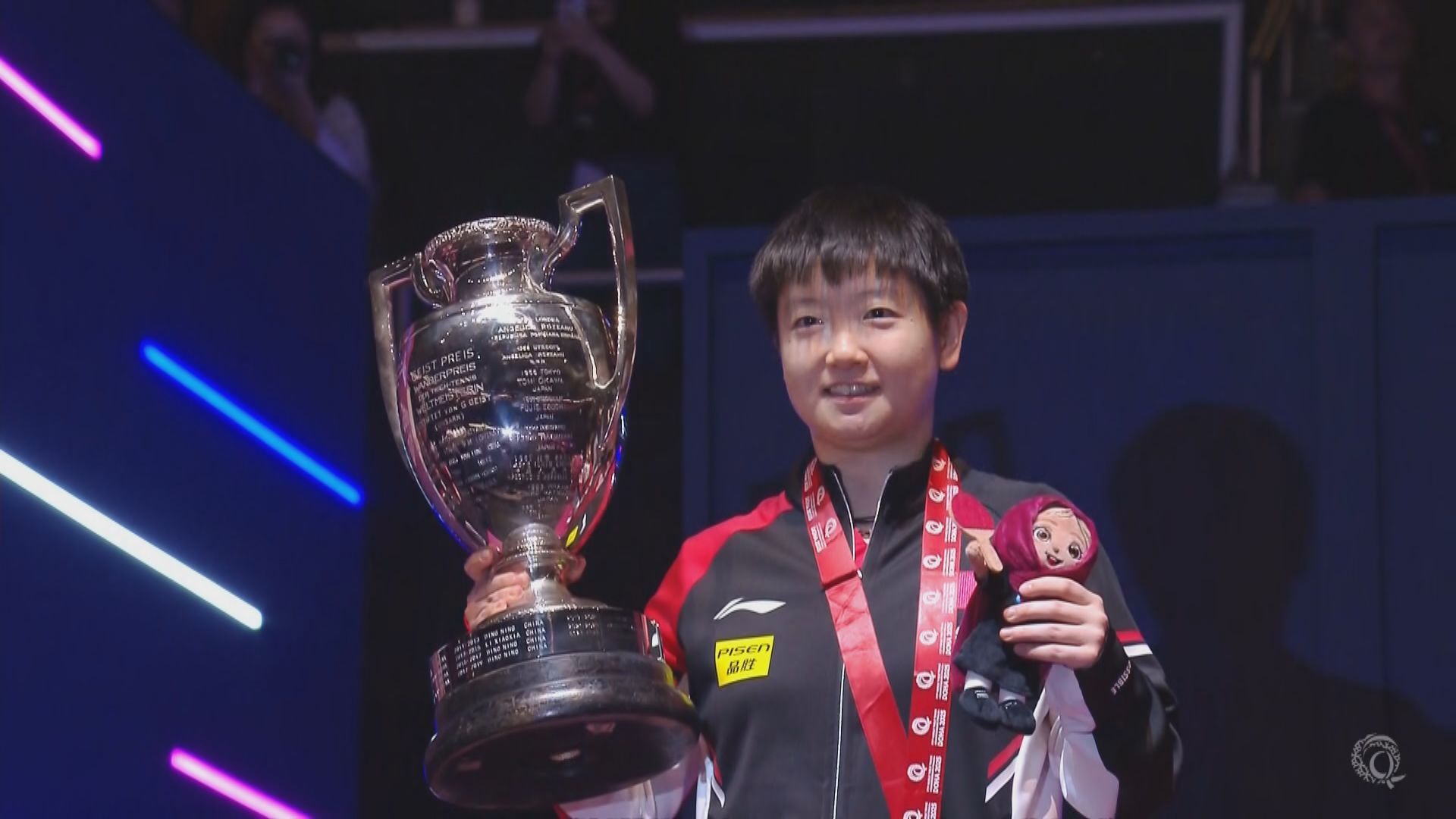 乒乓世錦賽　中國包辦男女單金牌　王楚欽孫穎莎稱王封后