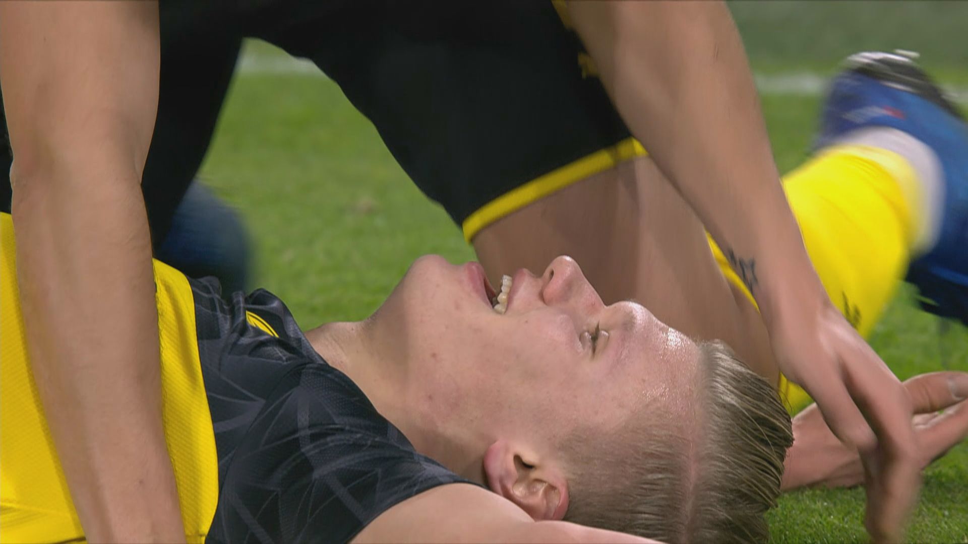 歐聯　多蒙特2:1巴黎聖日耳門