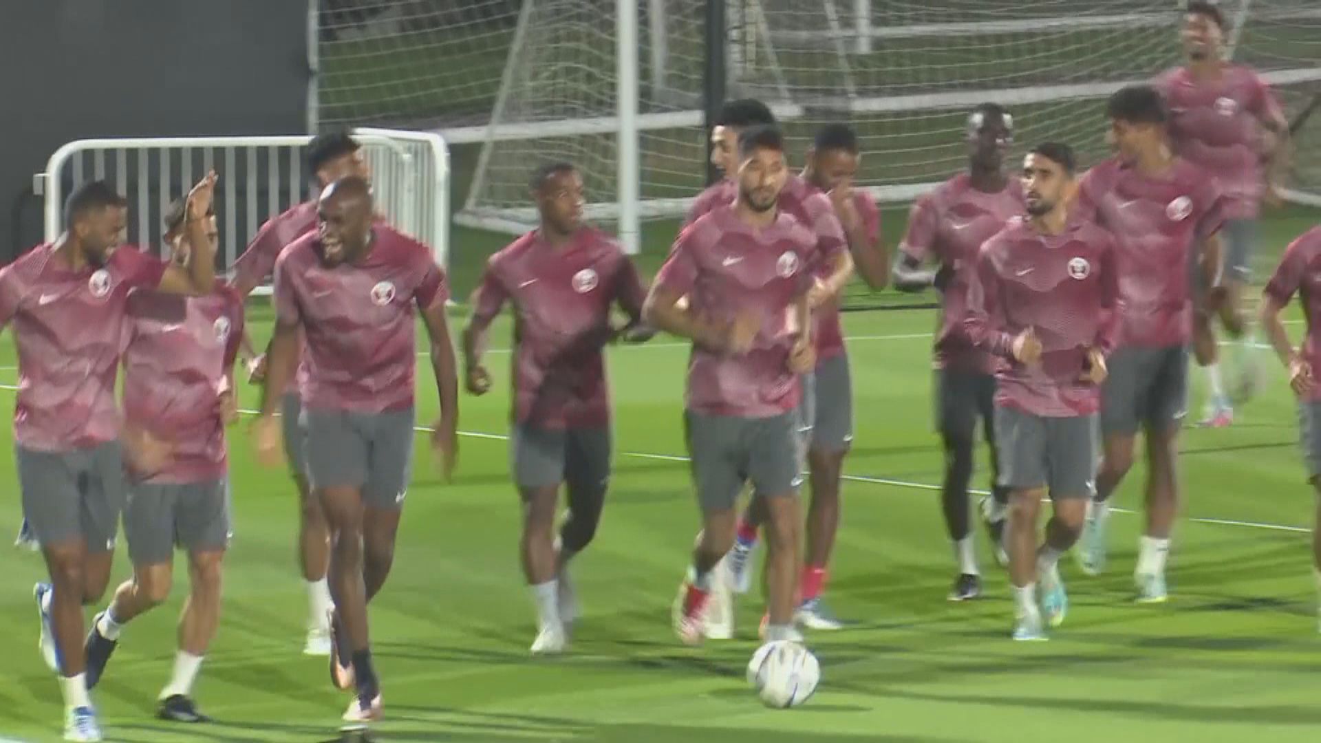 世界盃深夜開鑼　卡塔爾揭幕戰鬥厄瓜多爾