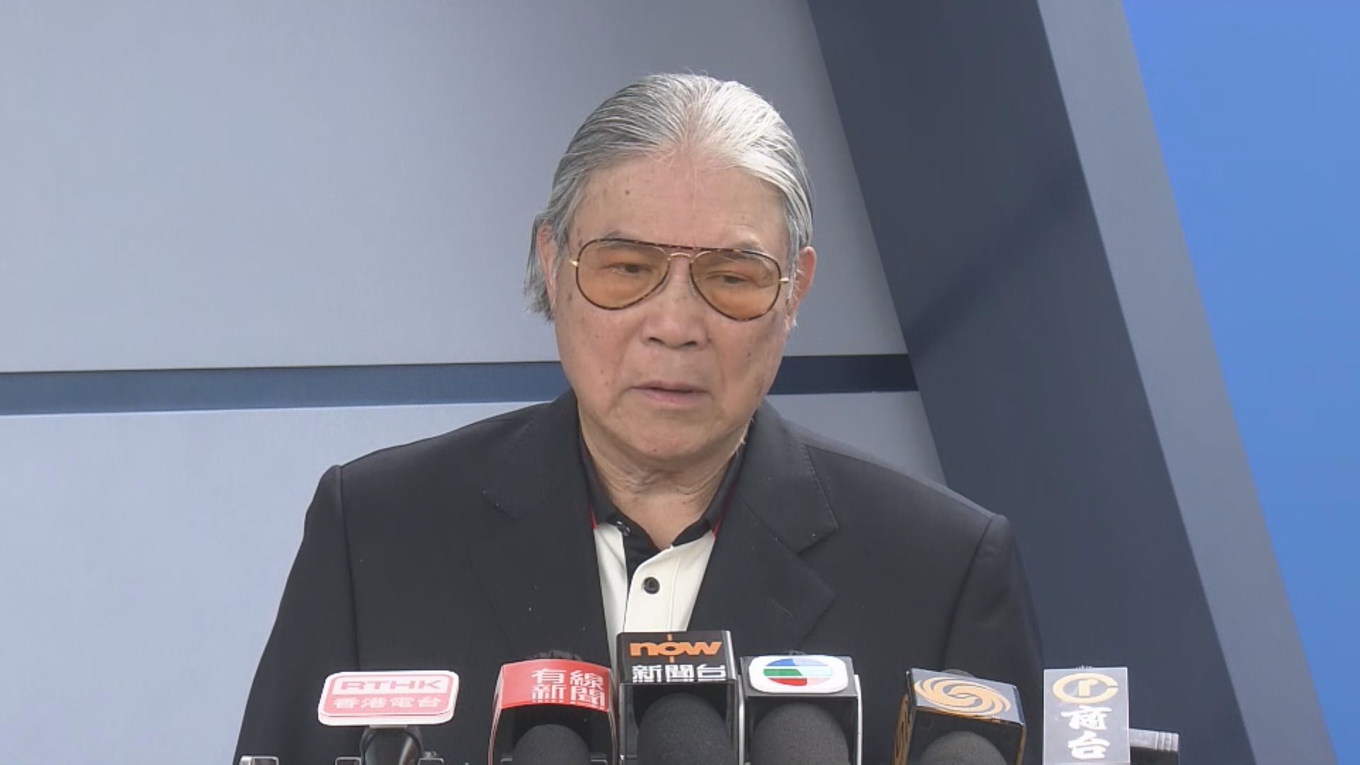 霍震霆：明向政府提交冰協管治不足報告