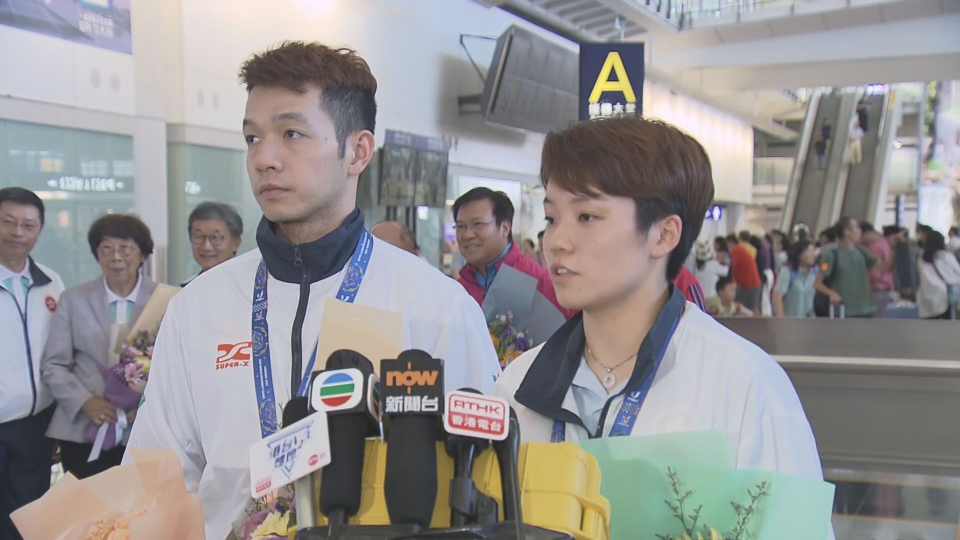 世大運乒乓球港隊奪兩面銅牌凱旋返港