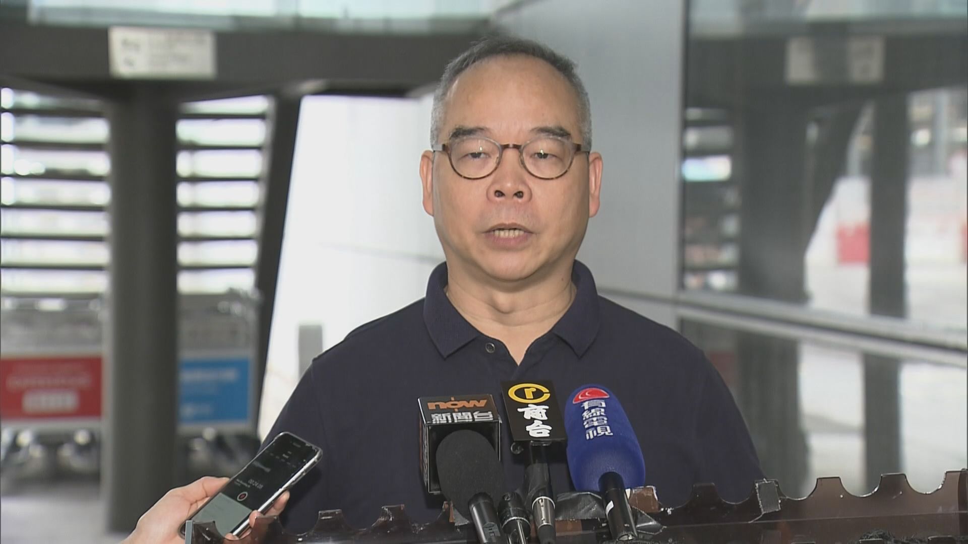 劉江華往印尼為亞運會運動員打氣