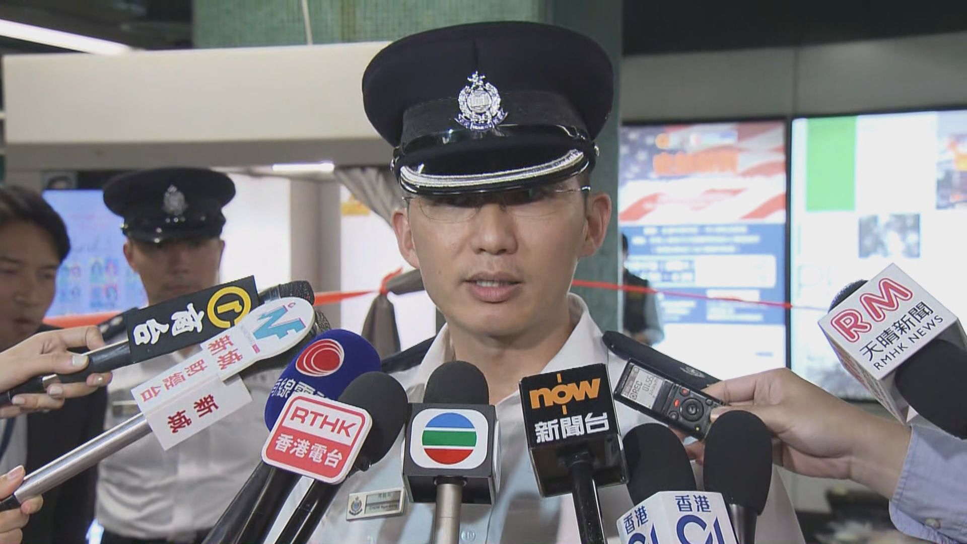 警方：警員經評估後開槍制服疑犯
