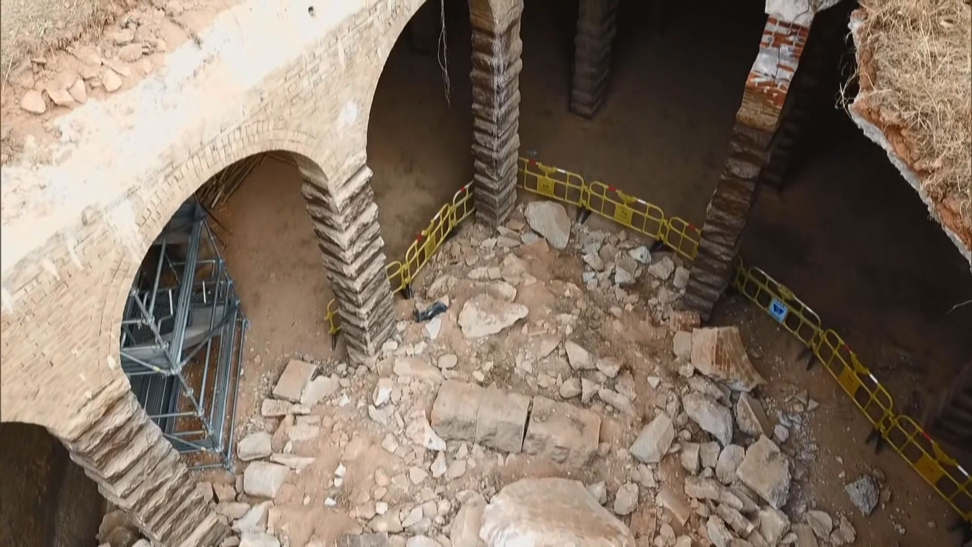 水務署對主教山蓄水池作臨時加固工程