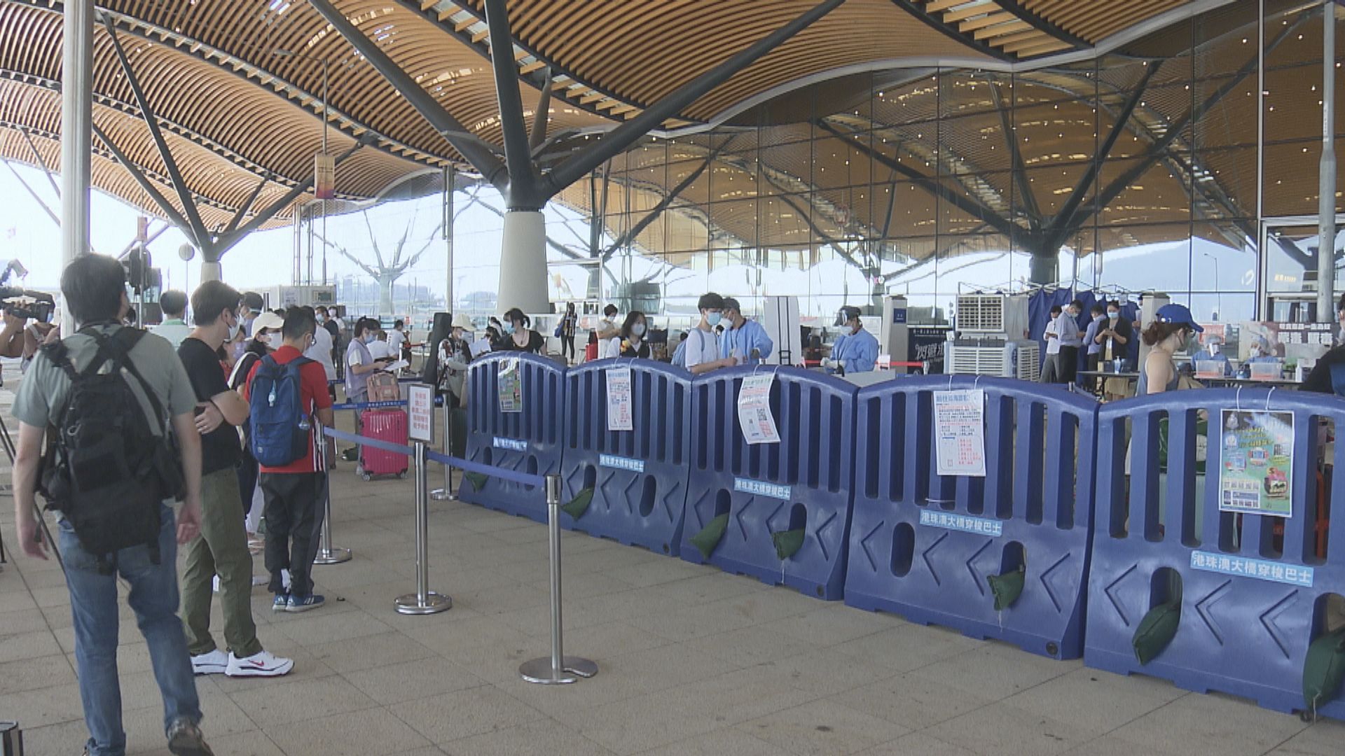 教育局收991人求助到內地開學　八成選擇陸路入境