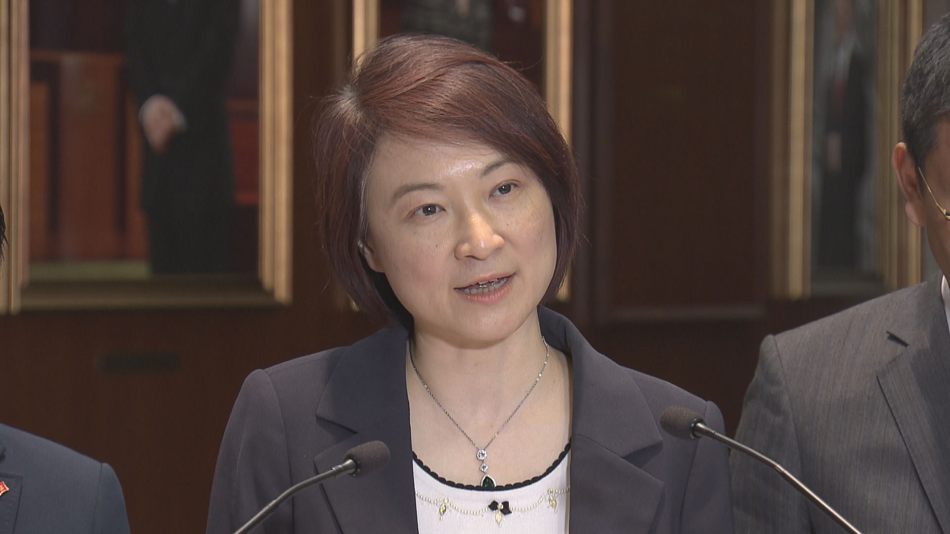 王毅重掌外交部 李慧琼：中央安排恰當