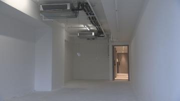 發展局建議將酒店及商廈改裝為學生宿舍