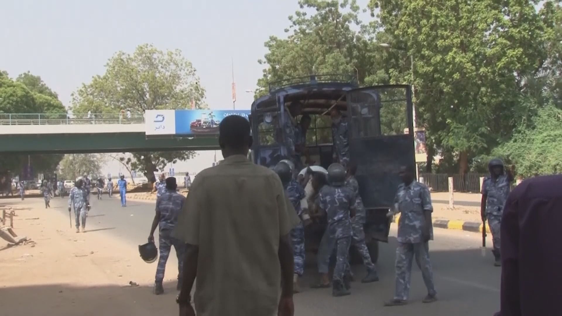 蘇丹軍事政變觸發民眾抗議　據報多人受傷