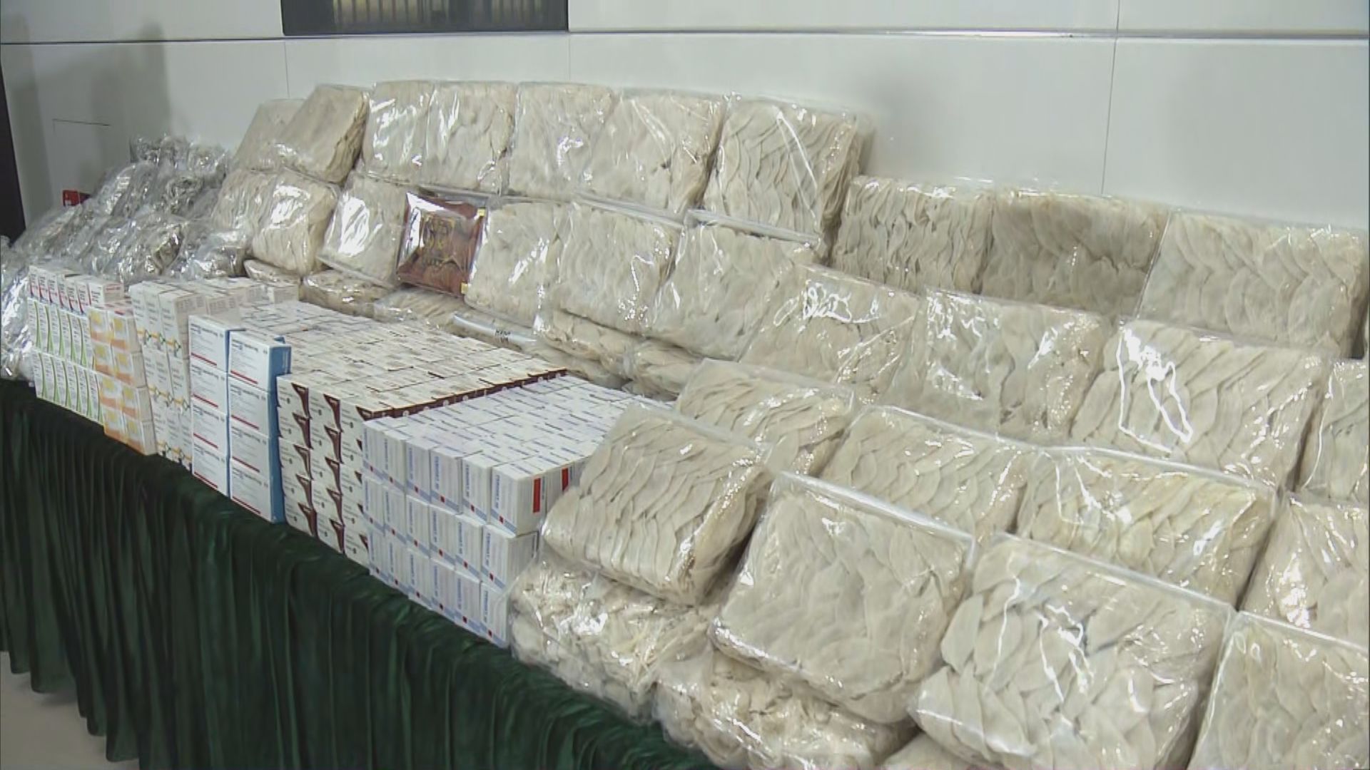 海關破跨境旅巴走私 檢值約780萬元燕窩藥物