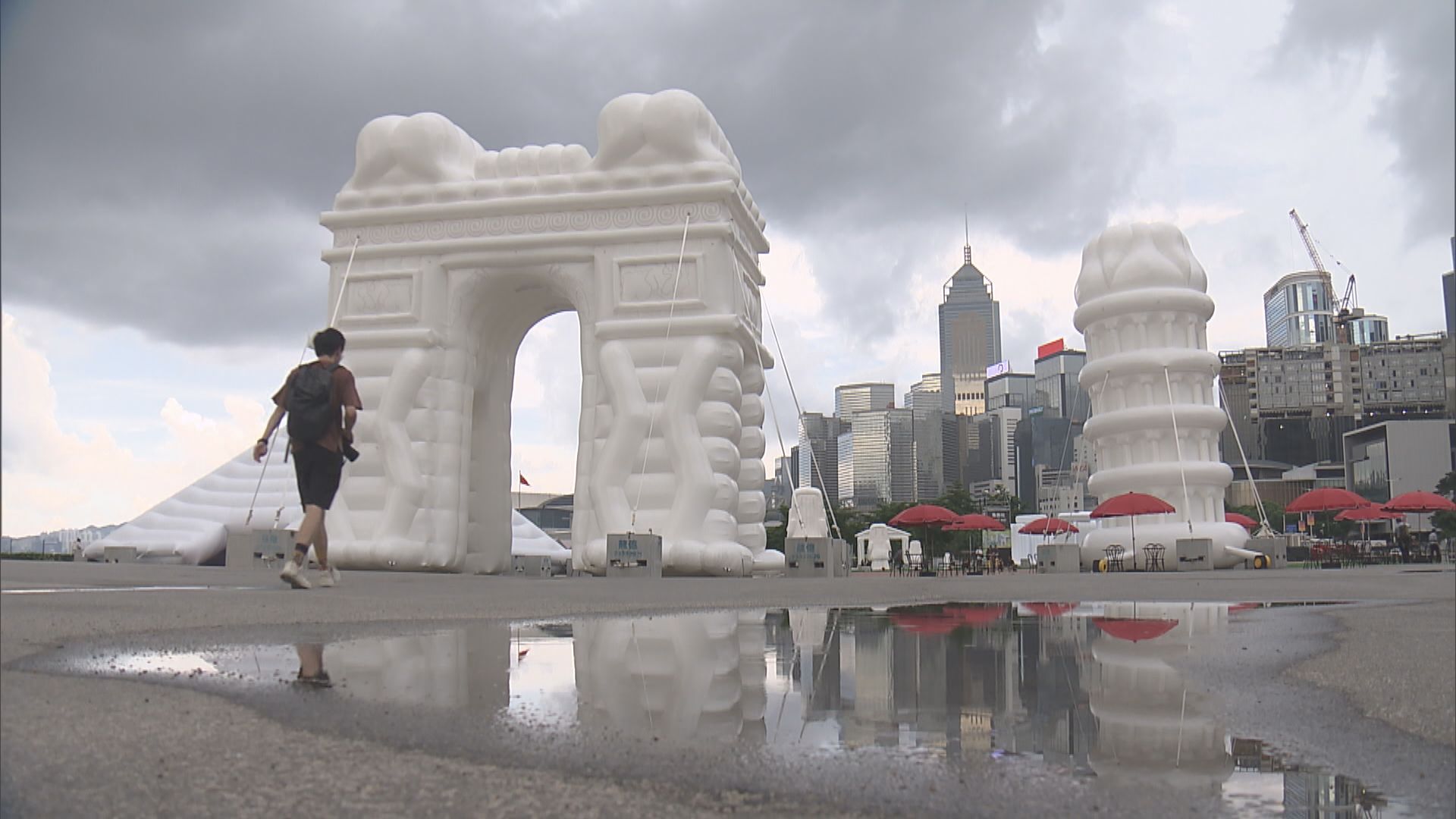 中環海濱周五起展出5個世界名勝充氣裝置