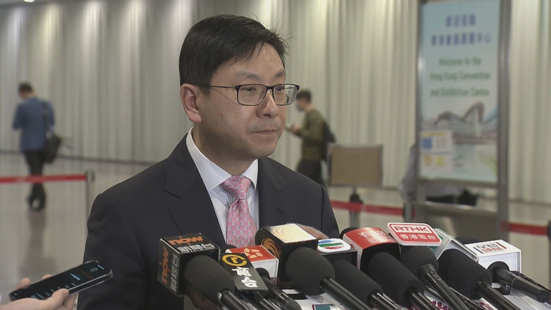 孫玉菡：相關政策局會檢視各行業的人手挑戰等