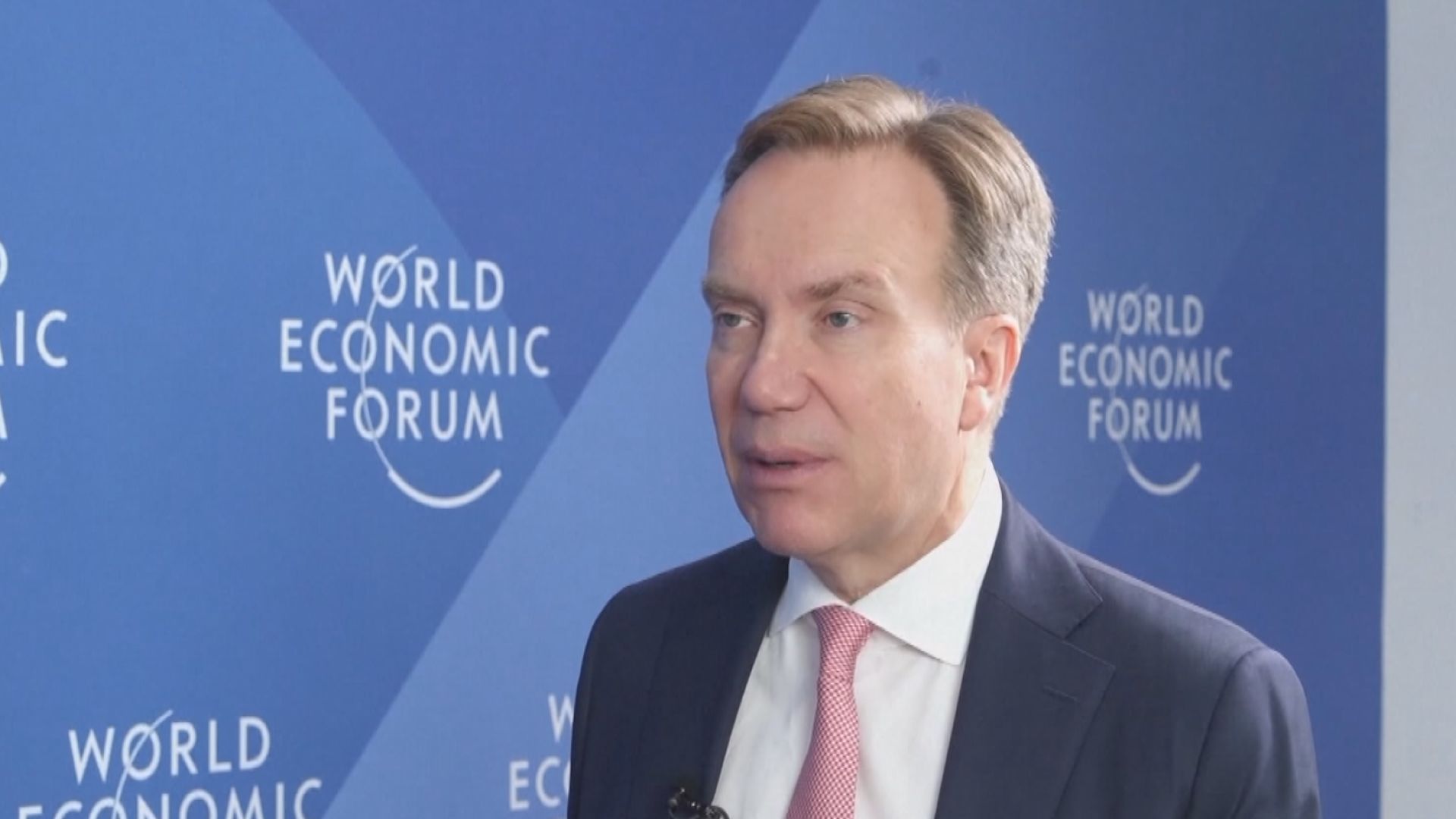 曾與愛潑斯坦會面　世界經濟論壇總裁宣布辭職