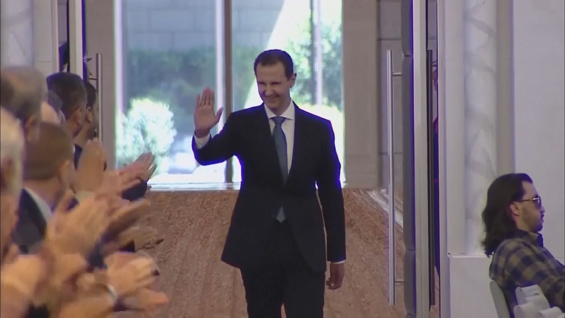 據報巴沙爾與家人已抵達莫斯科並獲俄羅斯庇護