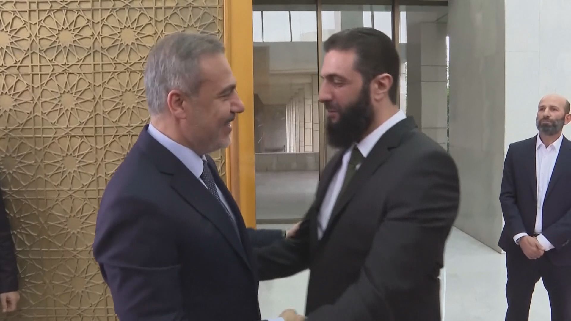 土耳其外長訪敘利亞晤沙姆解放組織領袖