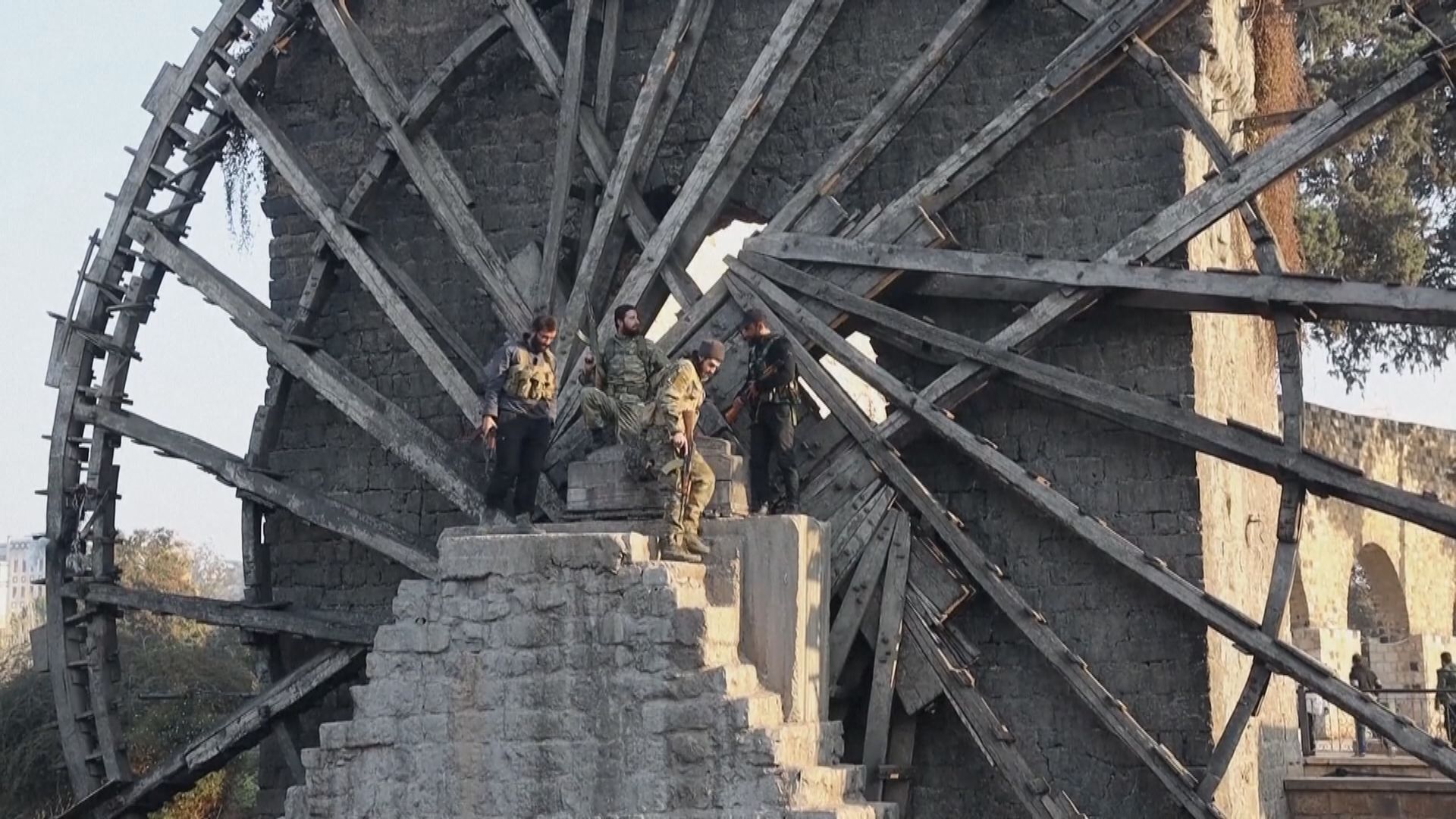 敘利亞反政府武裝稱已抵達霍姆斯外圍　通令政府軍投誠