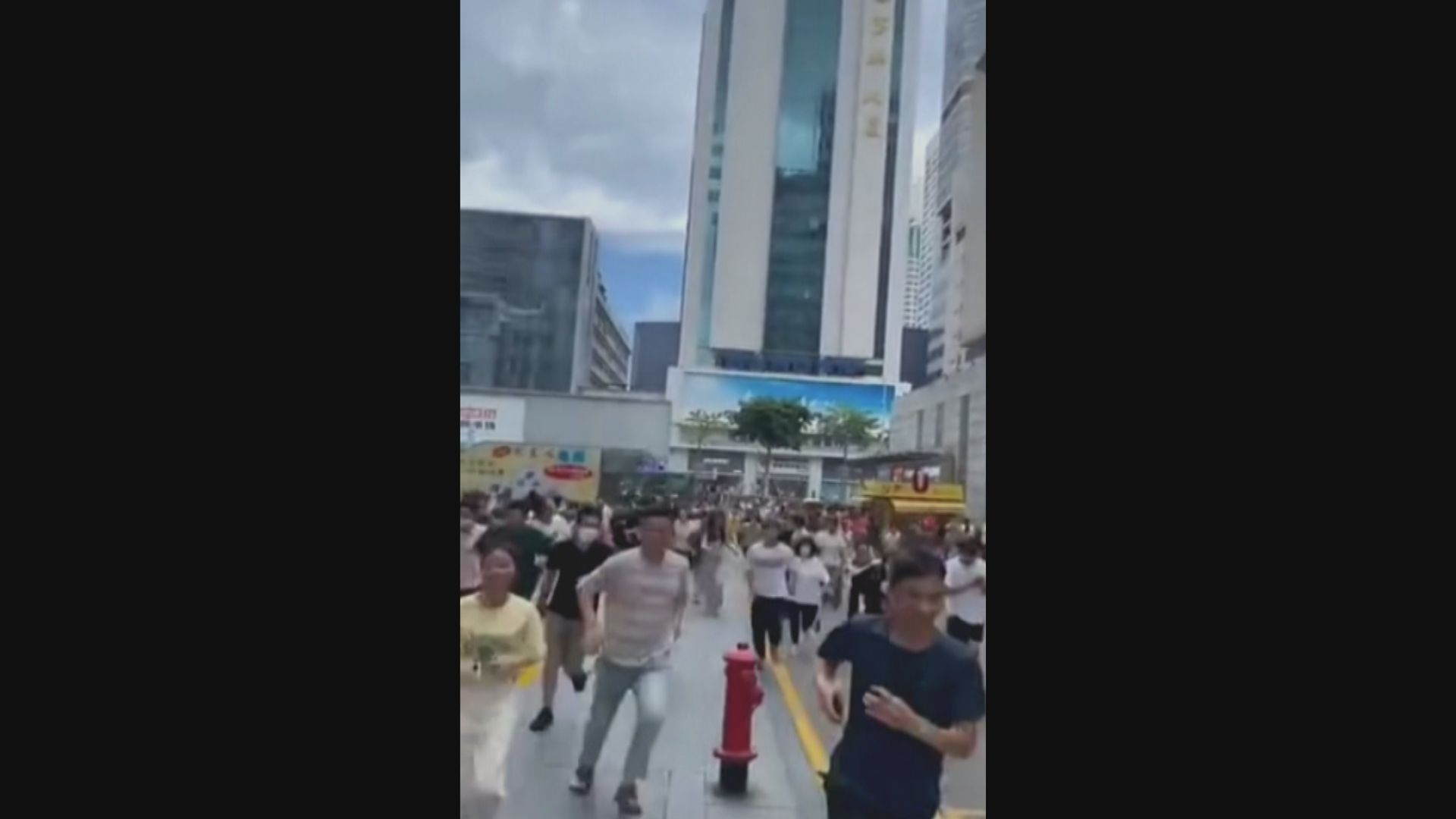 深圳華強北79層高賽格大廈搖晃　當局稱無發生地震