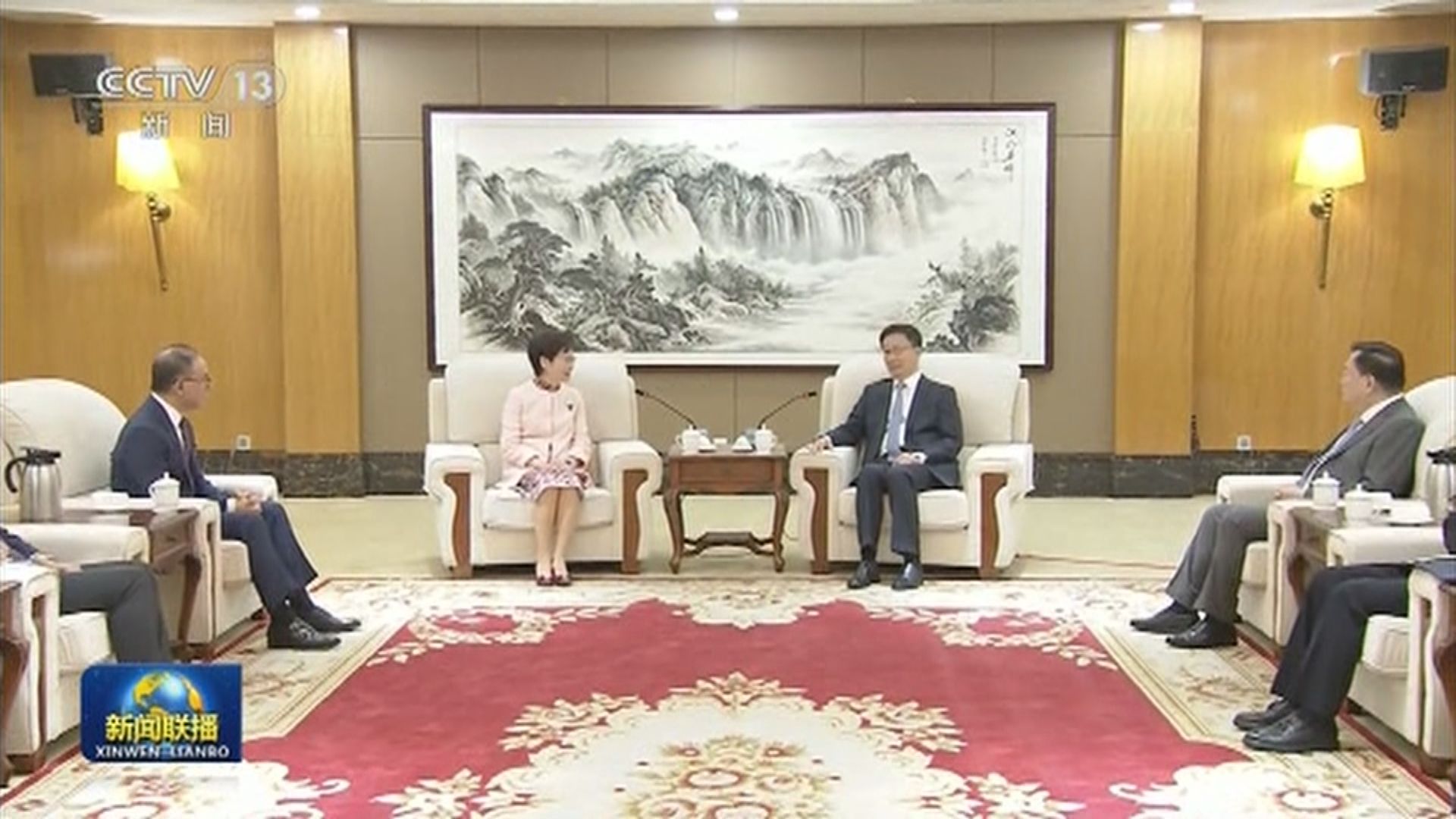 國務院副總理韓正在深圳會見林鄭月娥