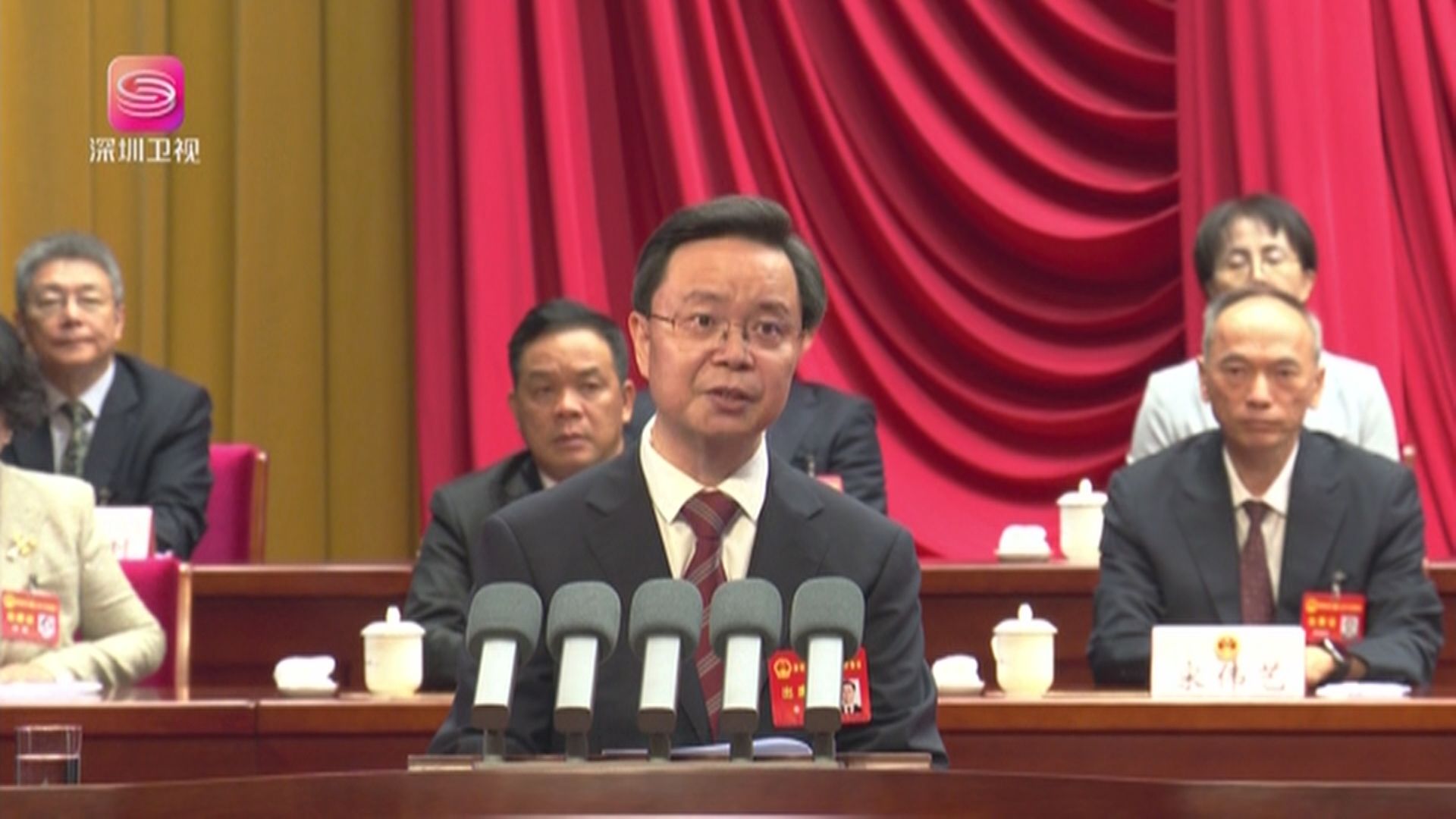 李運出任深圳市長