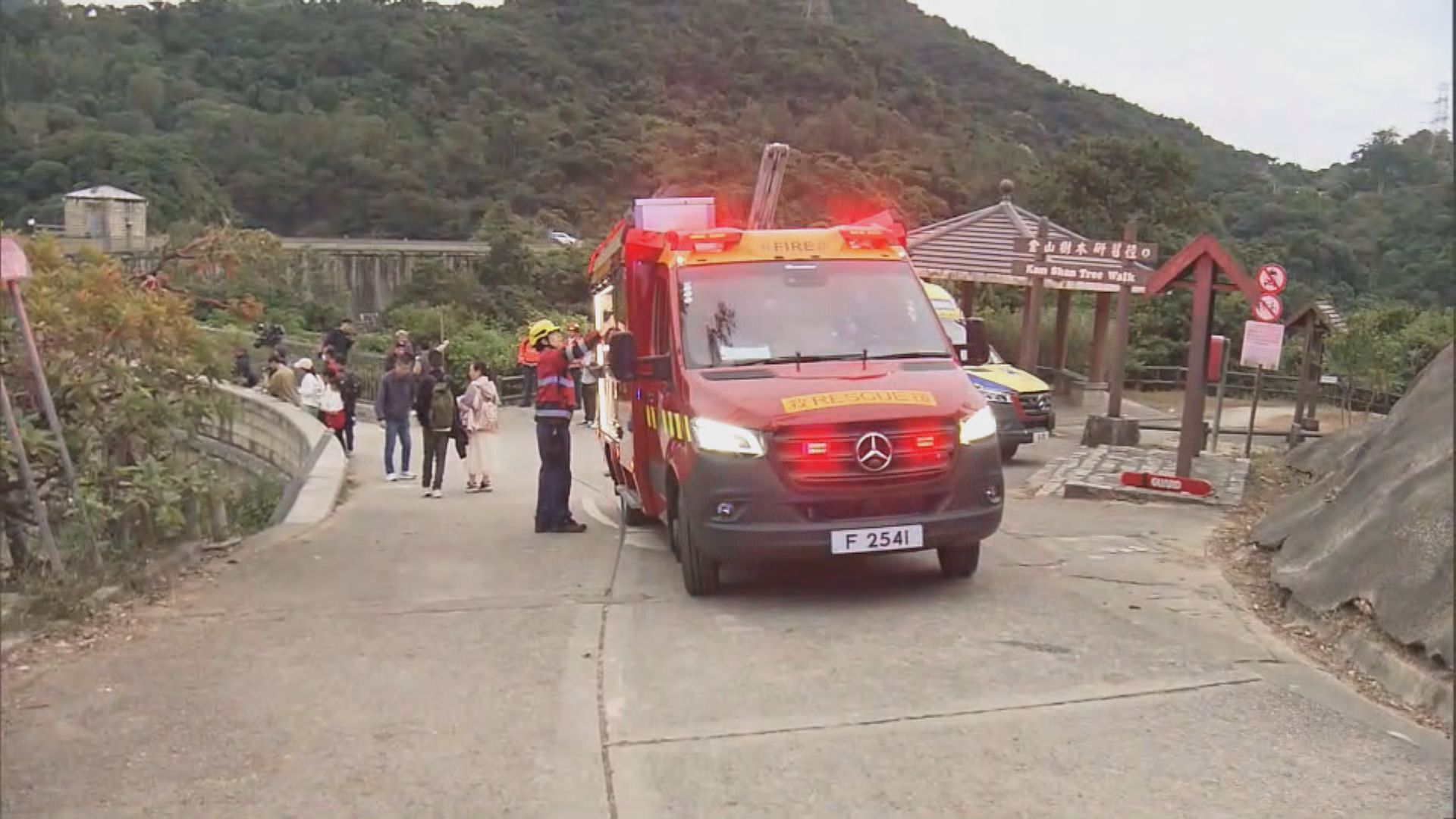 金山郊野公園九龍水塘發現車輛　疑與前年屍體發現案有關