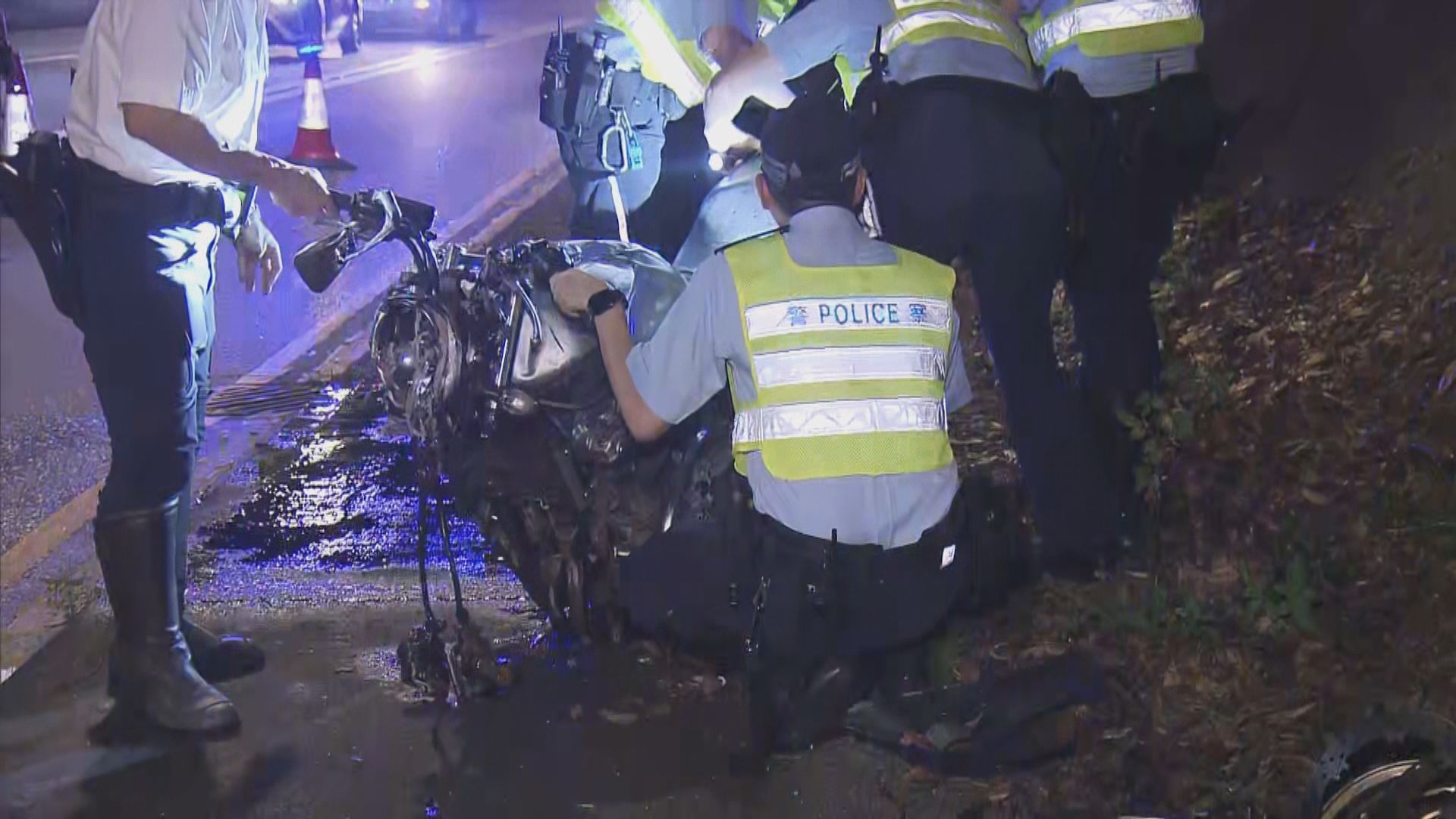 長沙灣兩車相撞　其中電單車司機送院亡