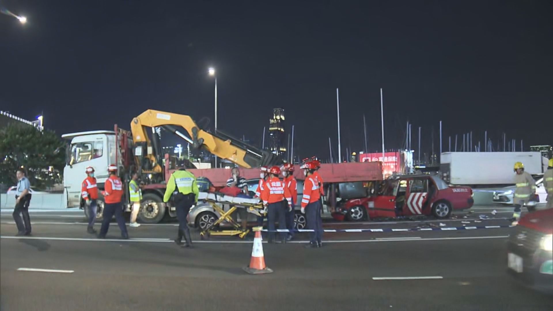 銅鑼灣致命交通意外 的士司機死亡 4名乘客受傷