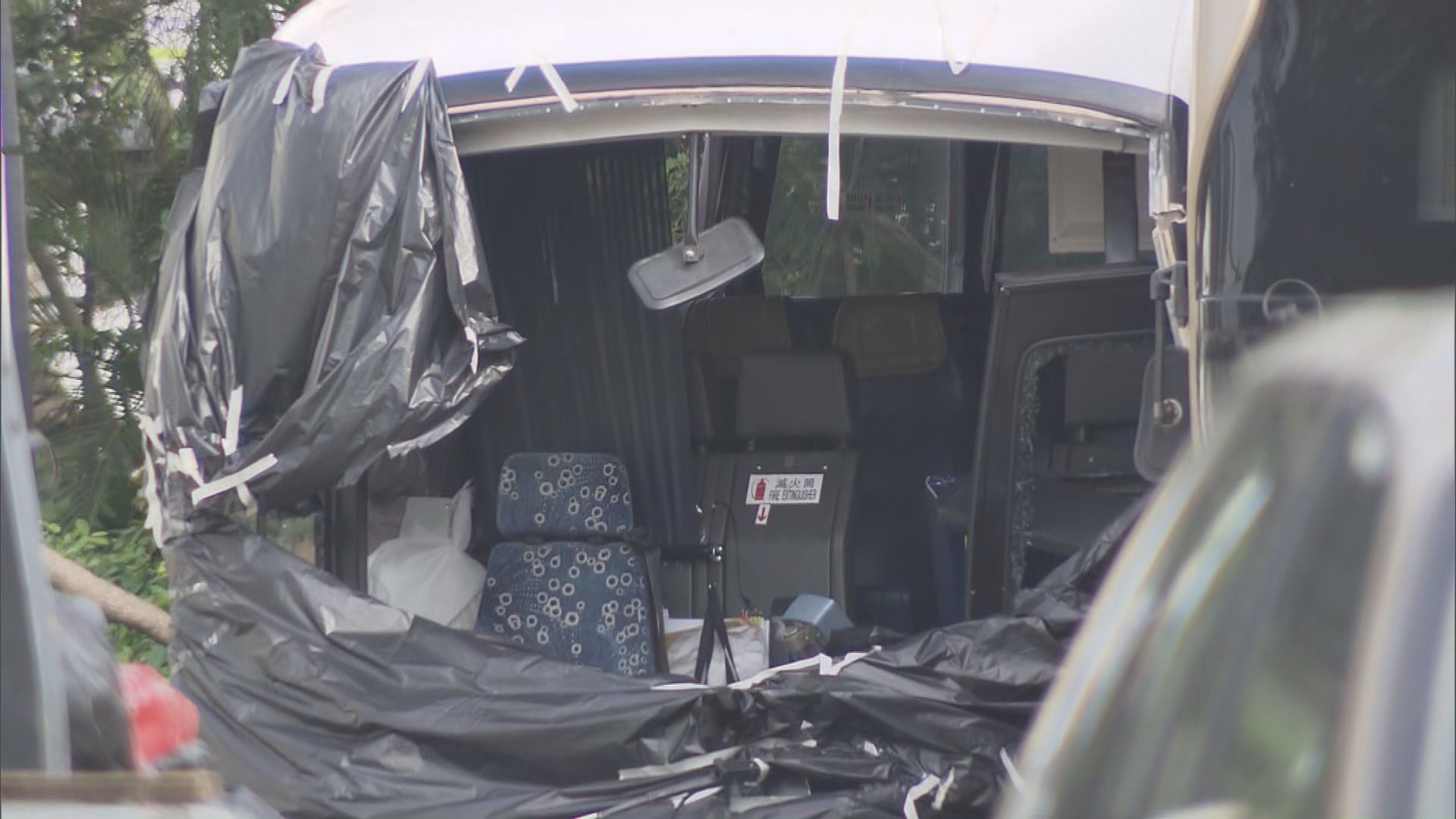 青衣嚴重車禍　旅遊巴涉未領僱員服務批註