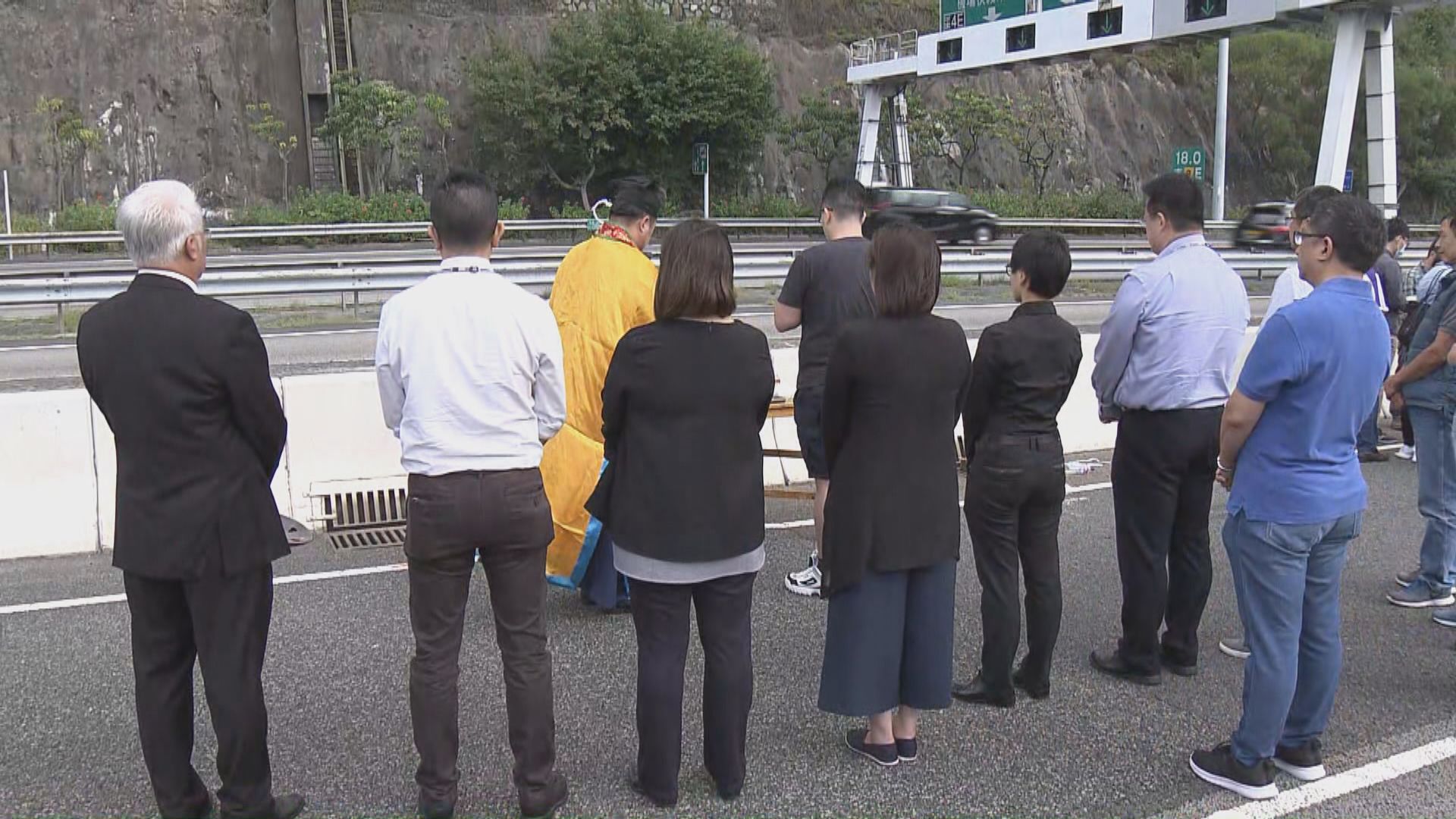 青衣六死車禍親屬路祭