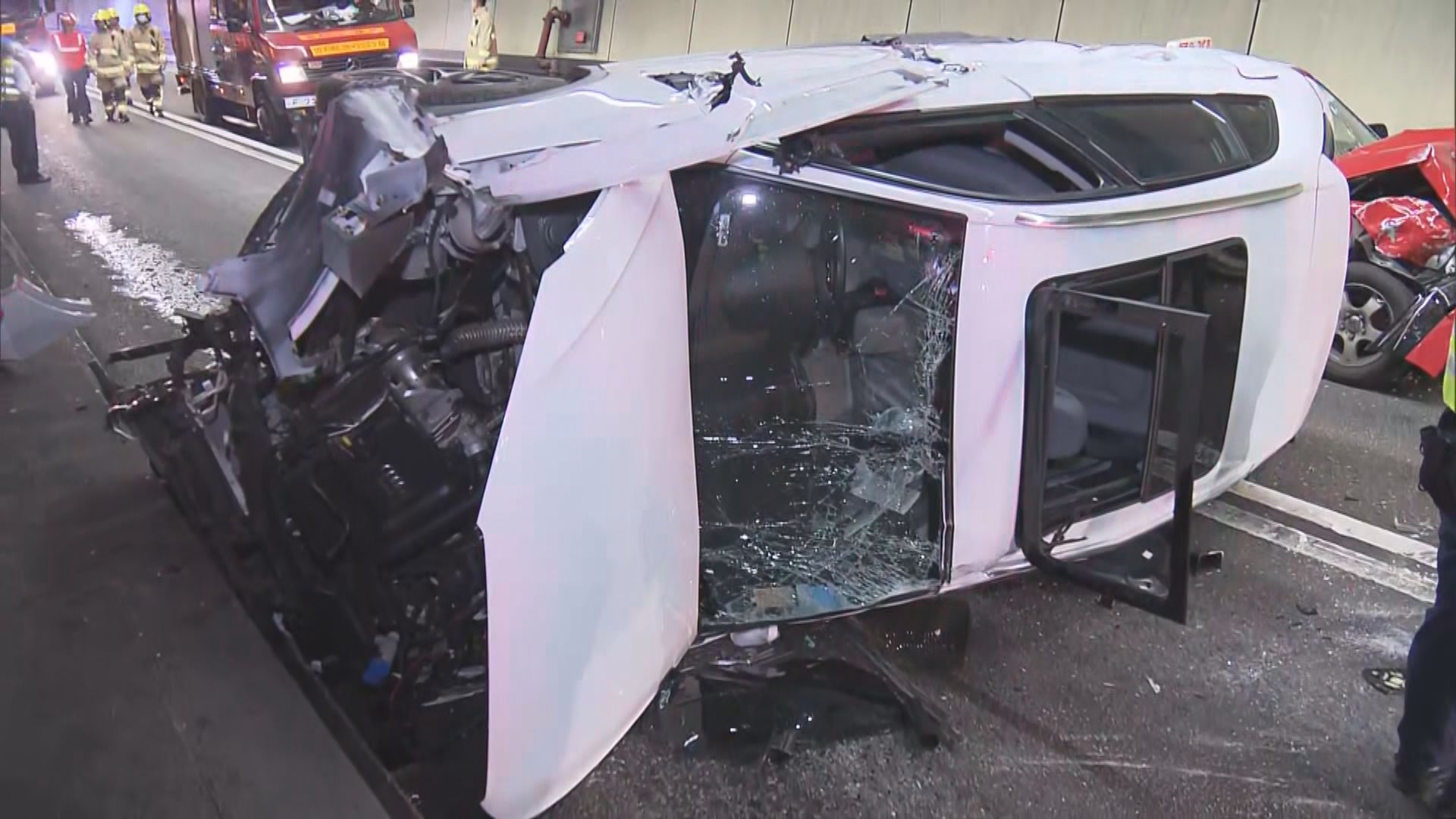 紅隧三車相撞　涉案私家車司機涉酒駕被捕