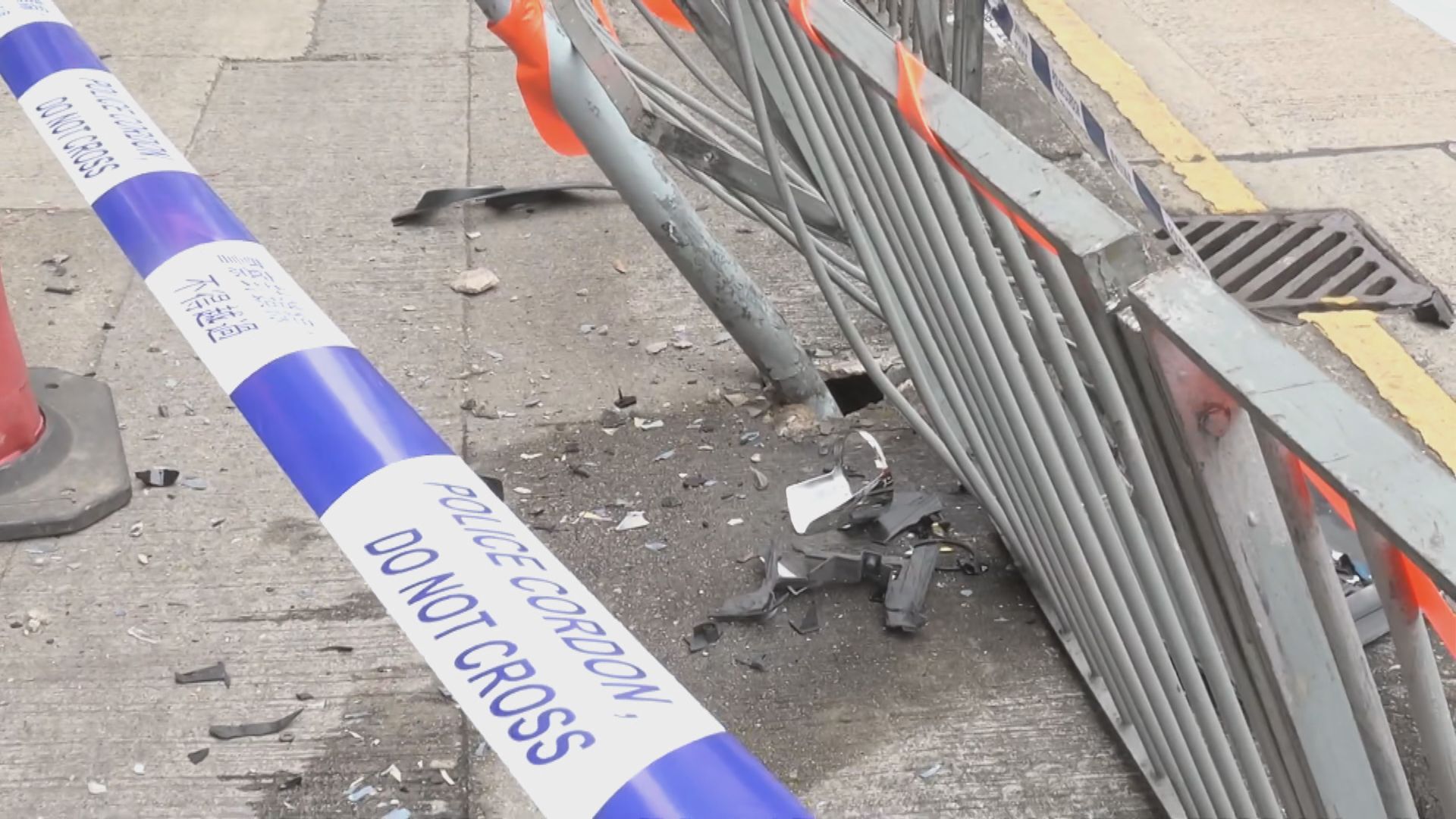 九龍城八旬司機疑誤踏油門失控撞欄釀4傷