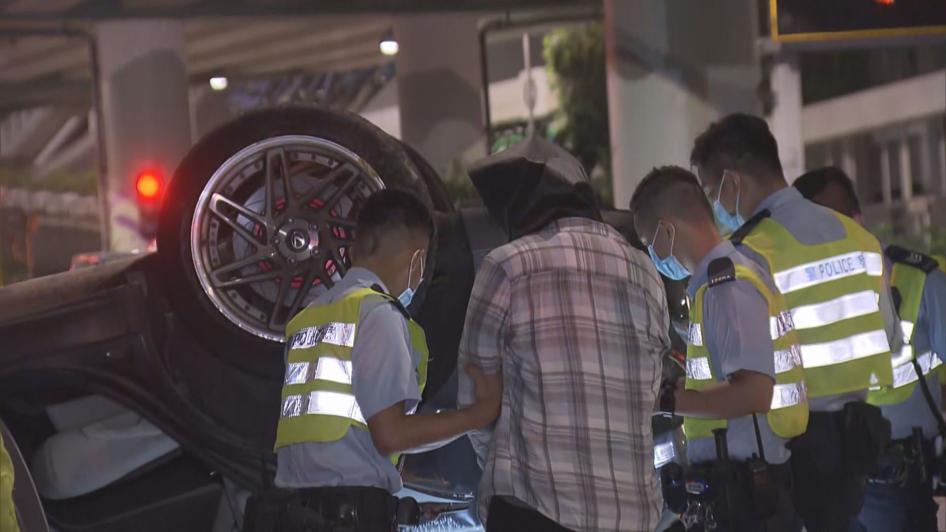 警九龍塘截可疑車　拘一漢檢毒品