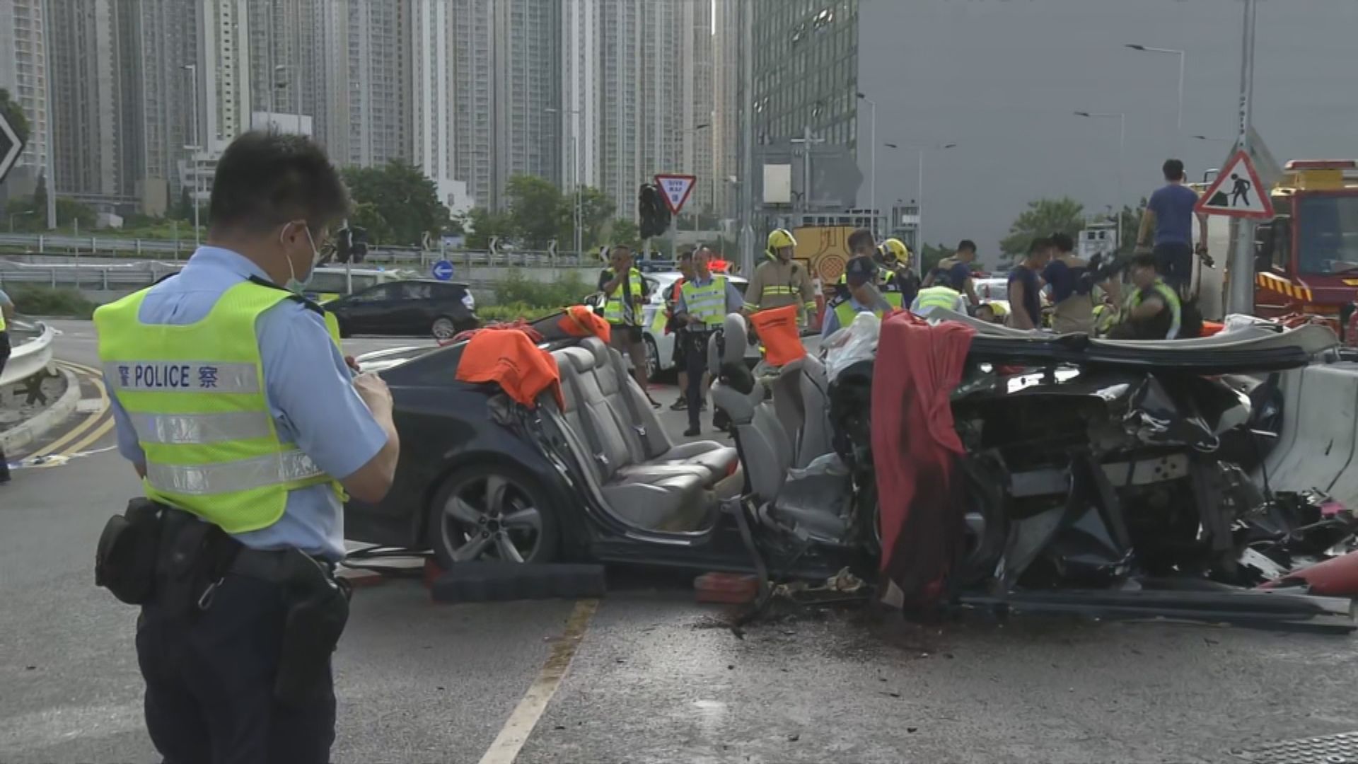 藍田交匯處嚴重車禍 司機被困個半小時送院後死亡