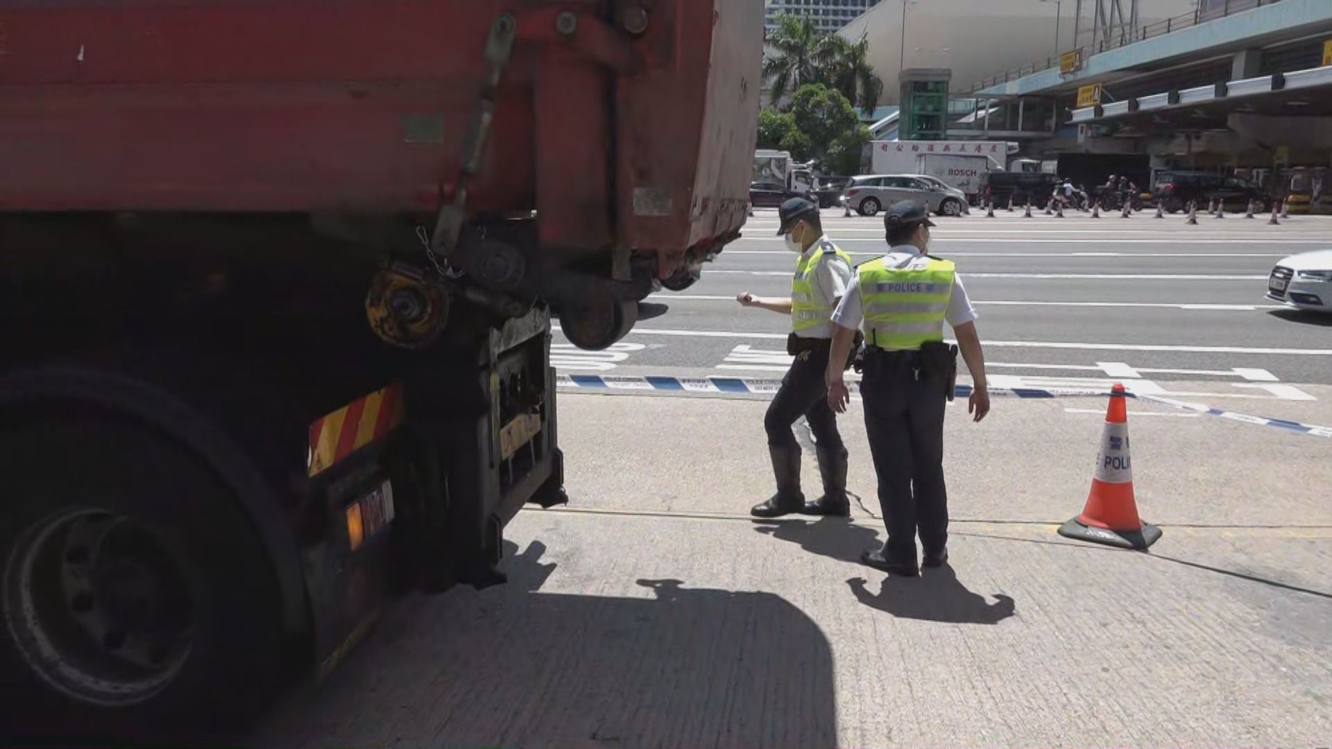 旺角有垃圾車疑撞斃老翁後不顧而去