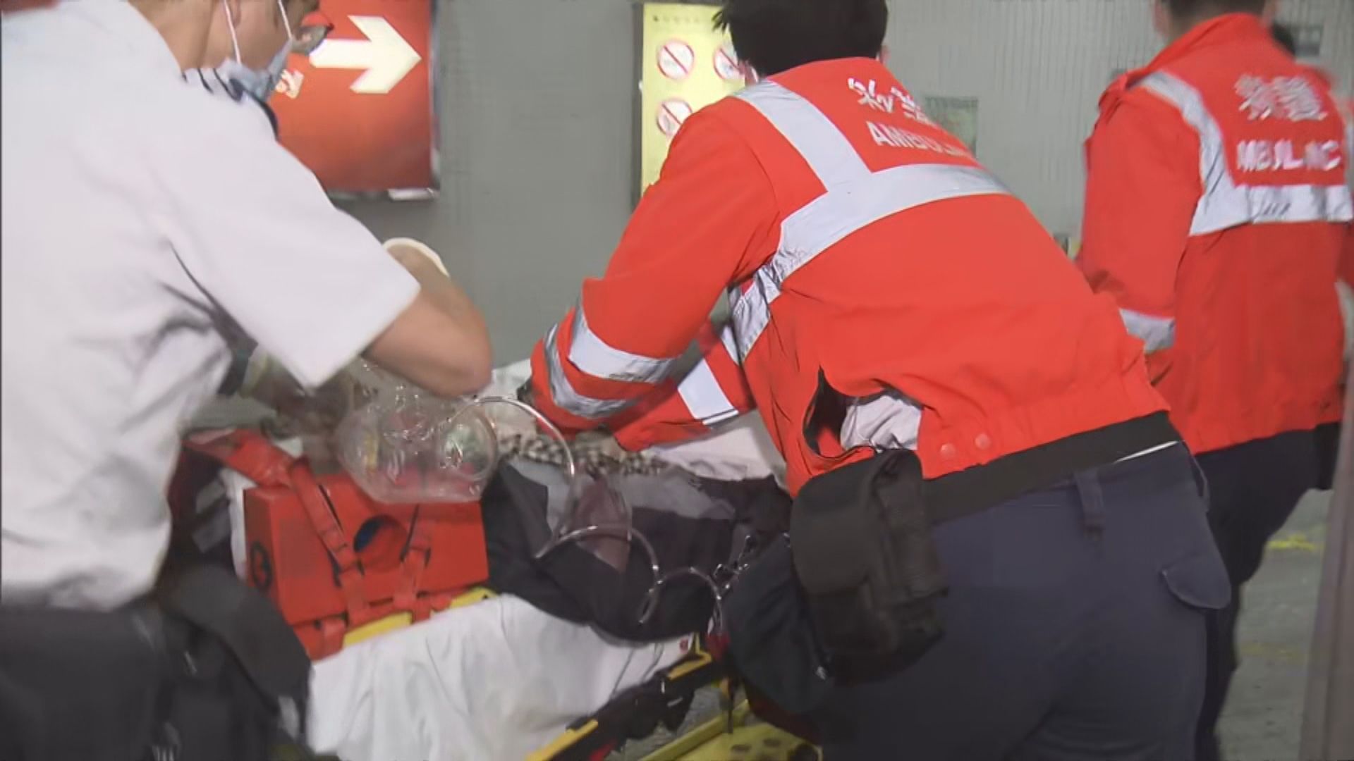 旺角男子遭私家車撞倒捲車底送院後死亡