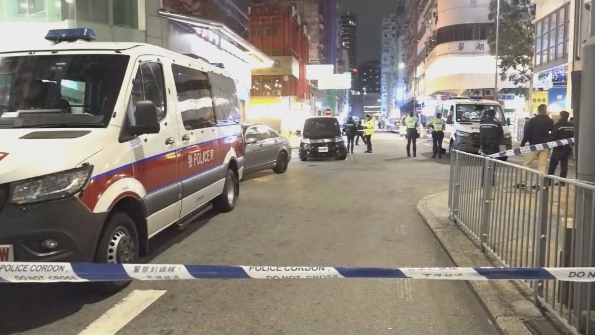 旺角私家車遇警截查逃走撞車 48歲司機被捕