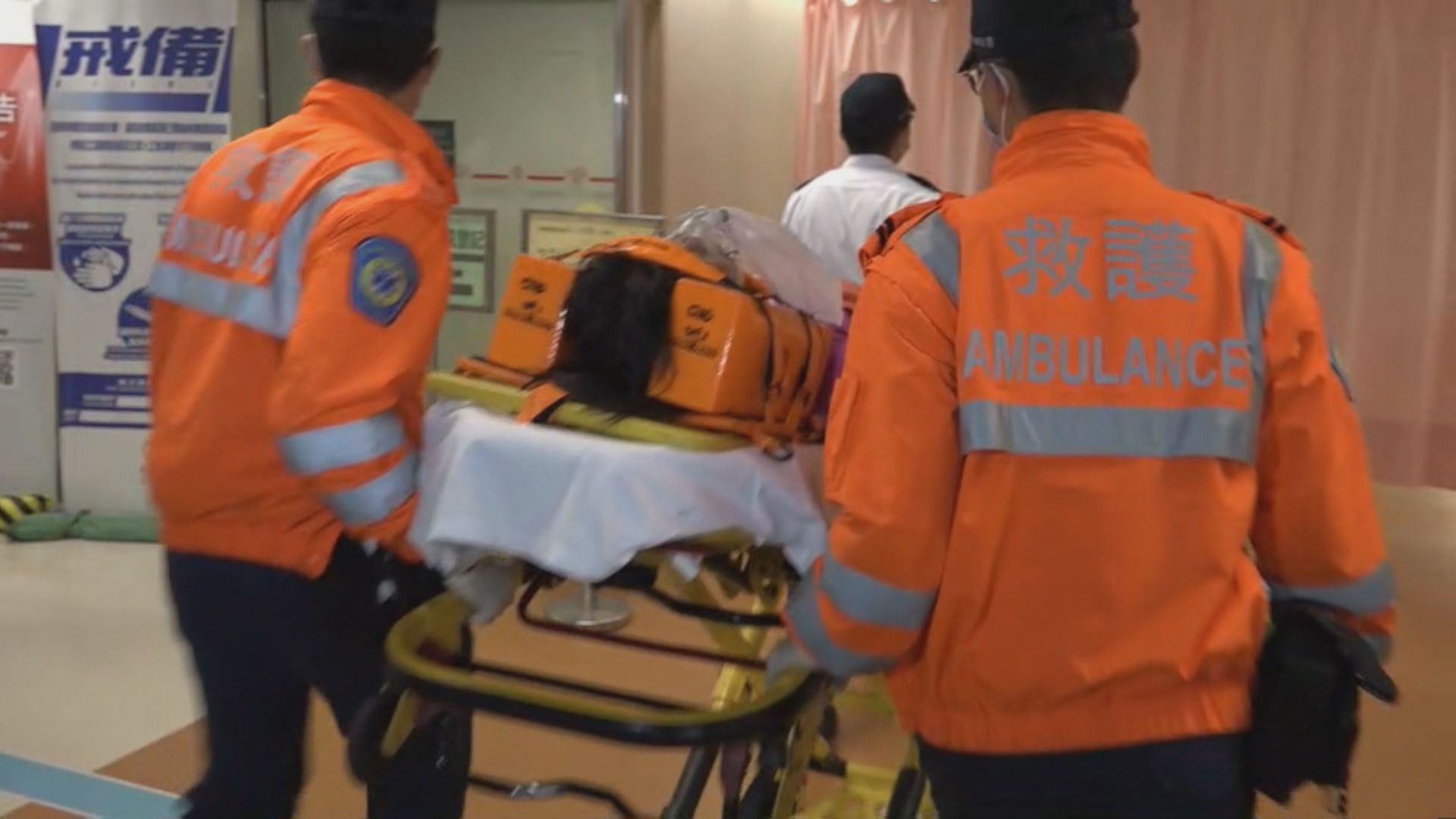 女子梅子林路踏單車 落斜撞壆受傷送院