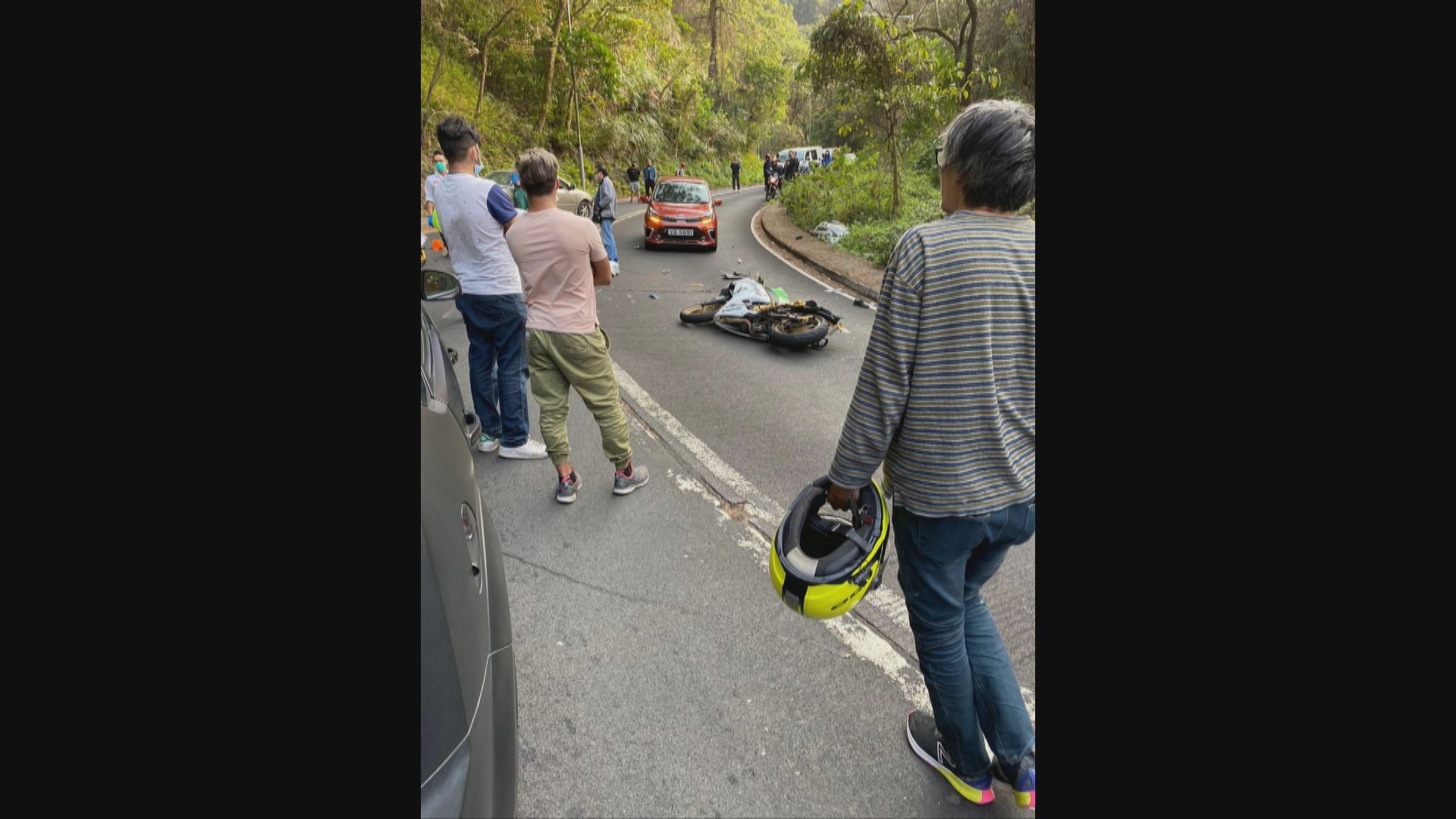 八鄉三車相撞一死一傷