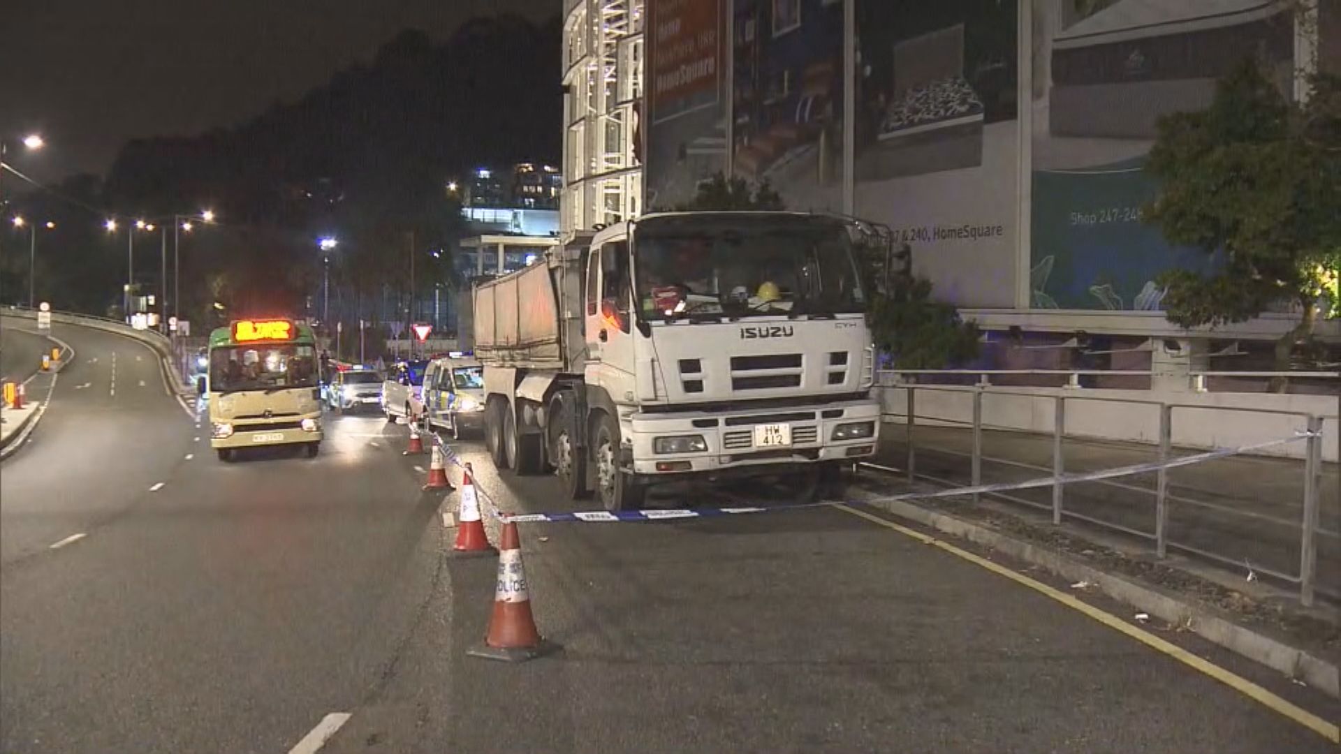 沙田排頭街泥頭車　撞斃過路女途人