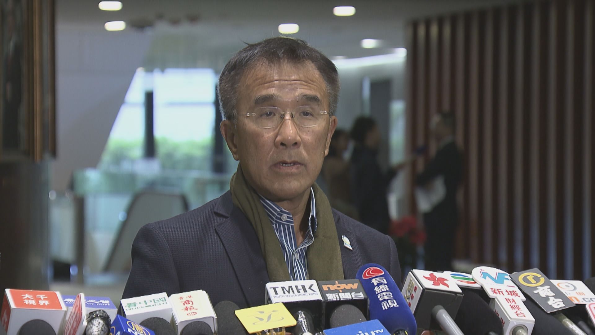 田北辰建議強制巴士上層安裝安全帶及立法要求佩戴