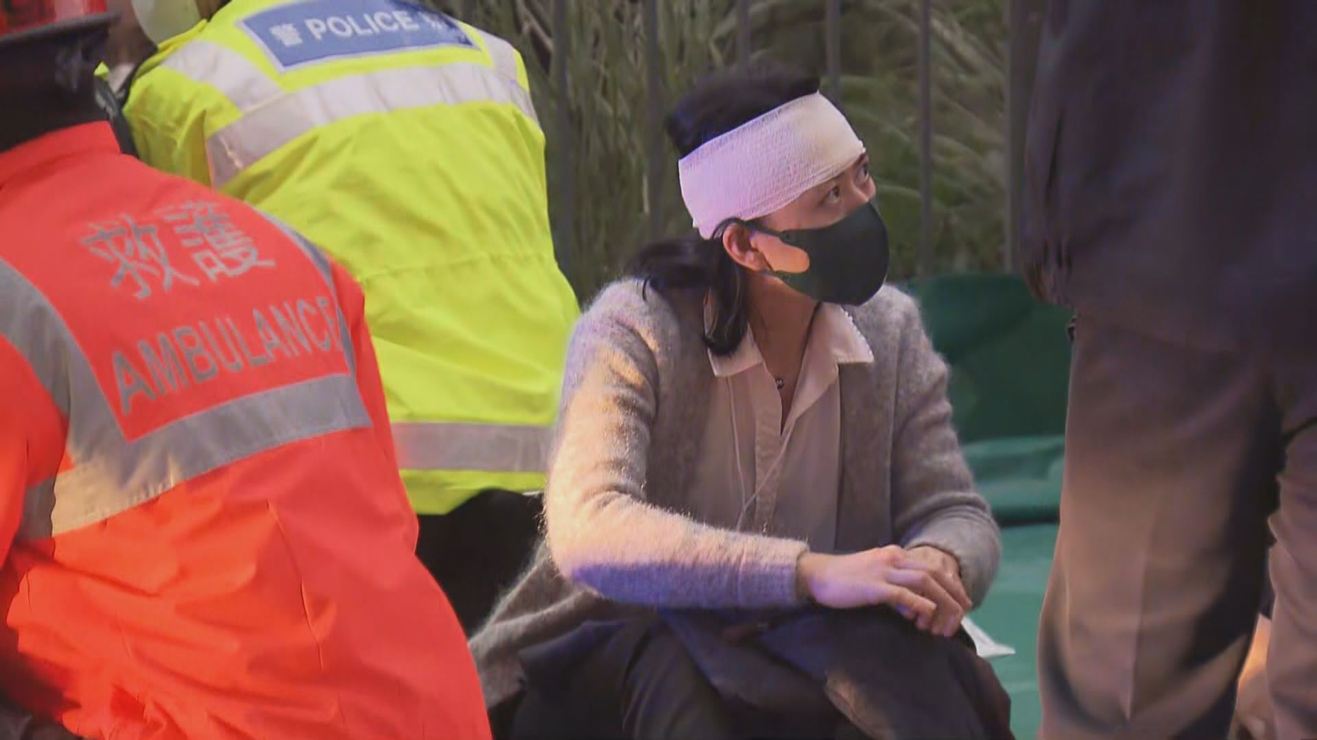 將軍澳日出康城下午有巴士翻側　至少30人受傷