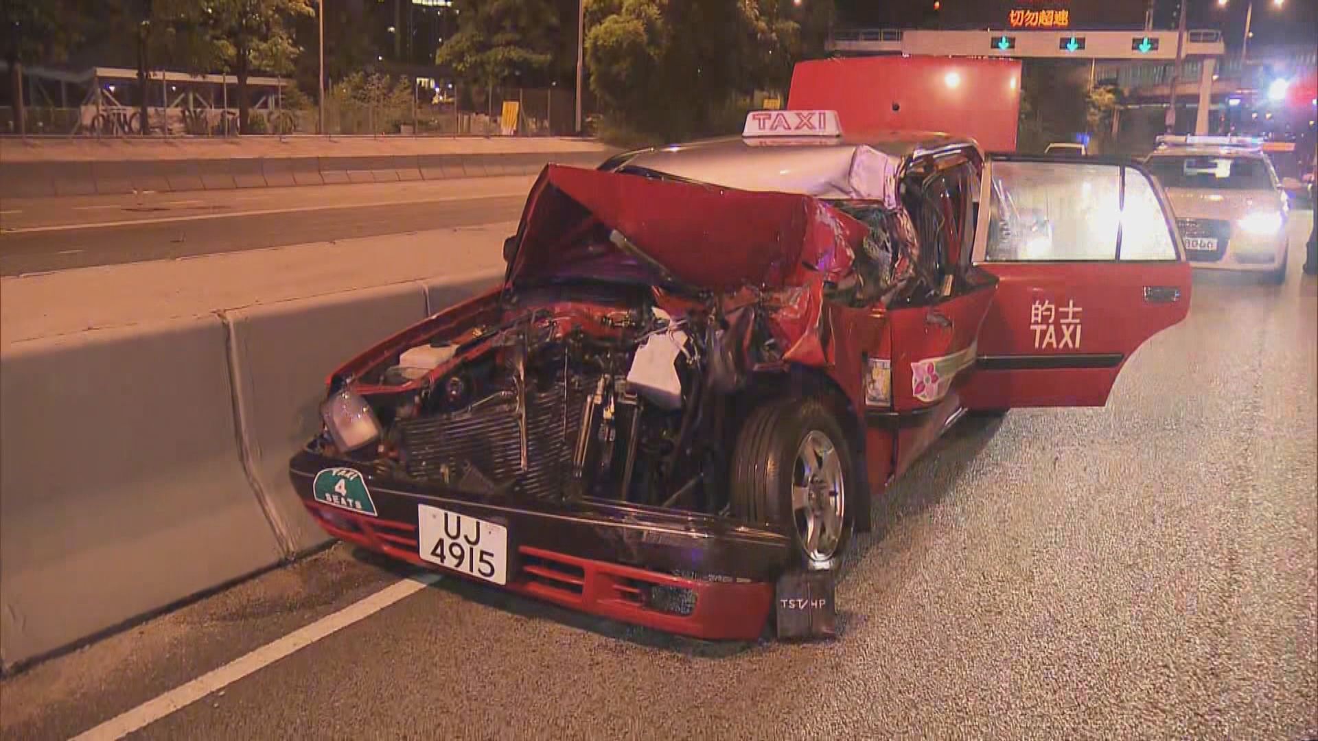 西九龍公路三車相撞兩名司機送院